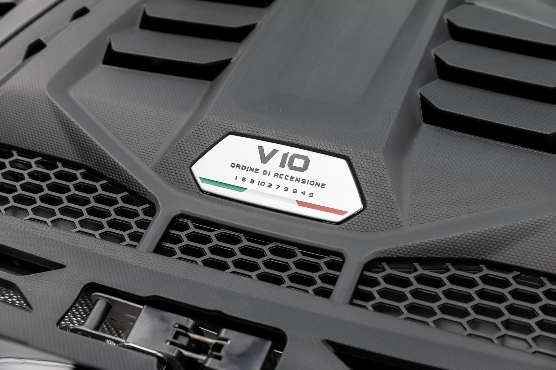 mph046_570968379_47_3a1196476c