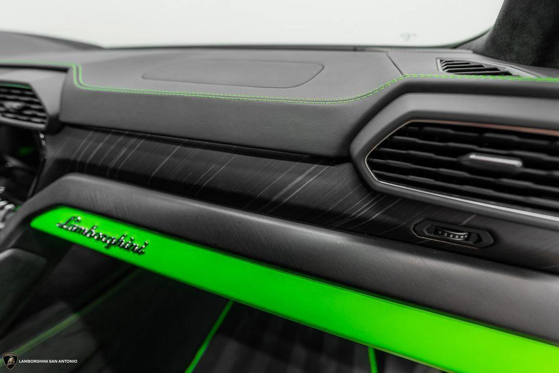 mph046_578952398_Uh_A_Mprso7_Pj_B89h_Hw_S_Pn_W4_A6q_M_00bb5ee865