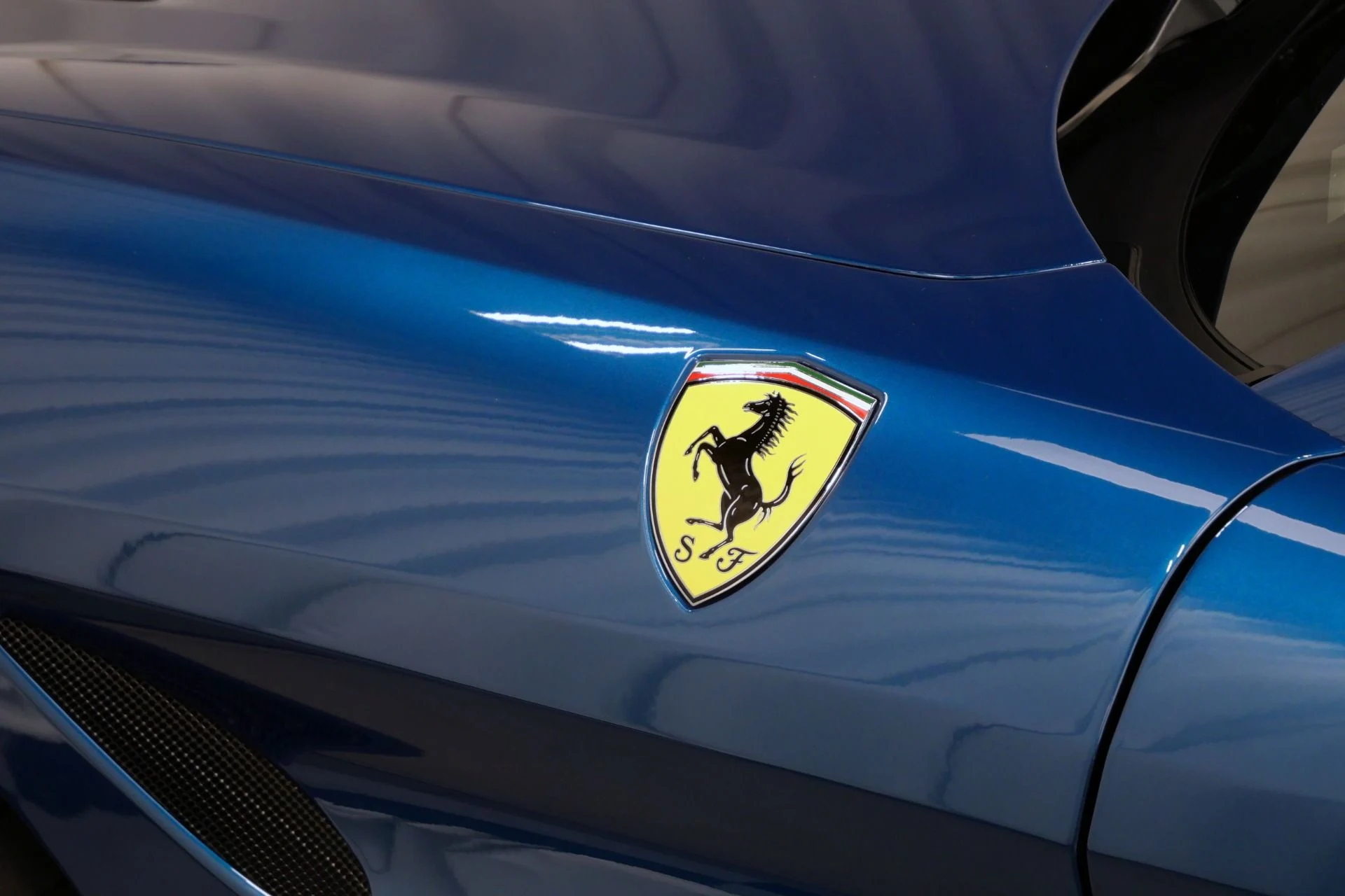 mph046_583813083_Used_2017_Ferrari_California_T_1759252098_ff3c8f6ca3