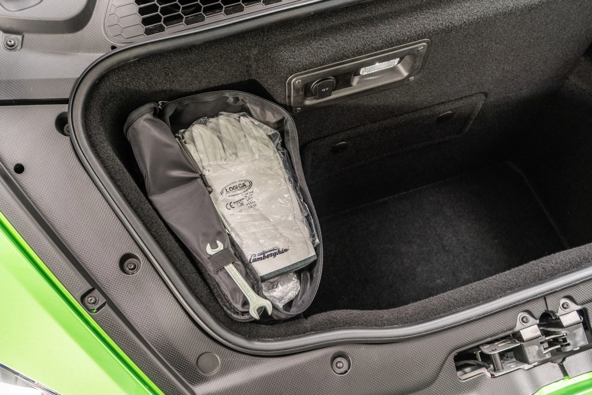 mph046_586938390_Used_2024_Lamborghini_Huracan_Sterrato_1762382893_c8111ed118