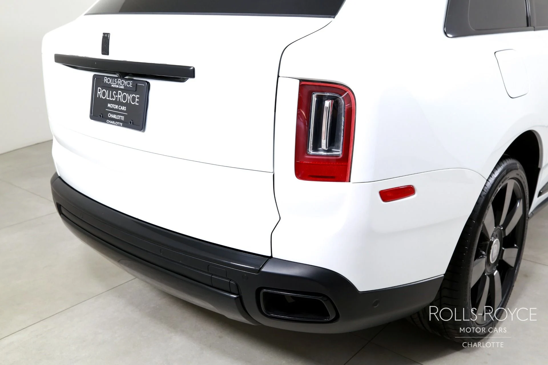 mph046_628337894_Used_2022_Rolls_Royce_Cullinan_1773253709_fc0fa65b53