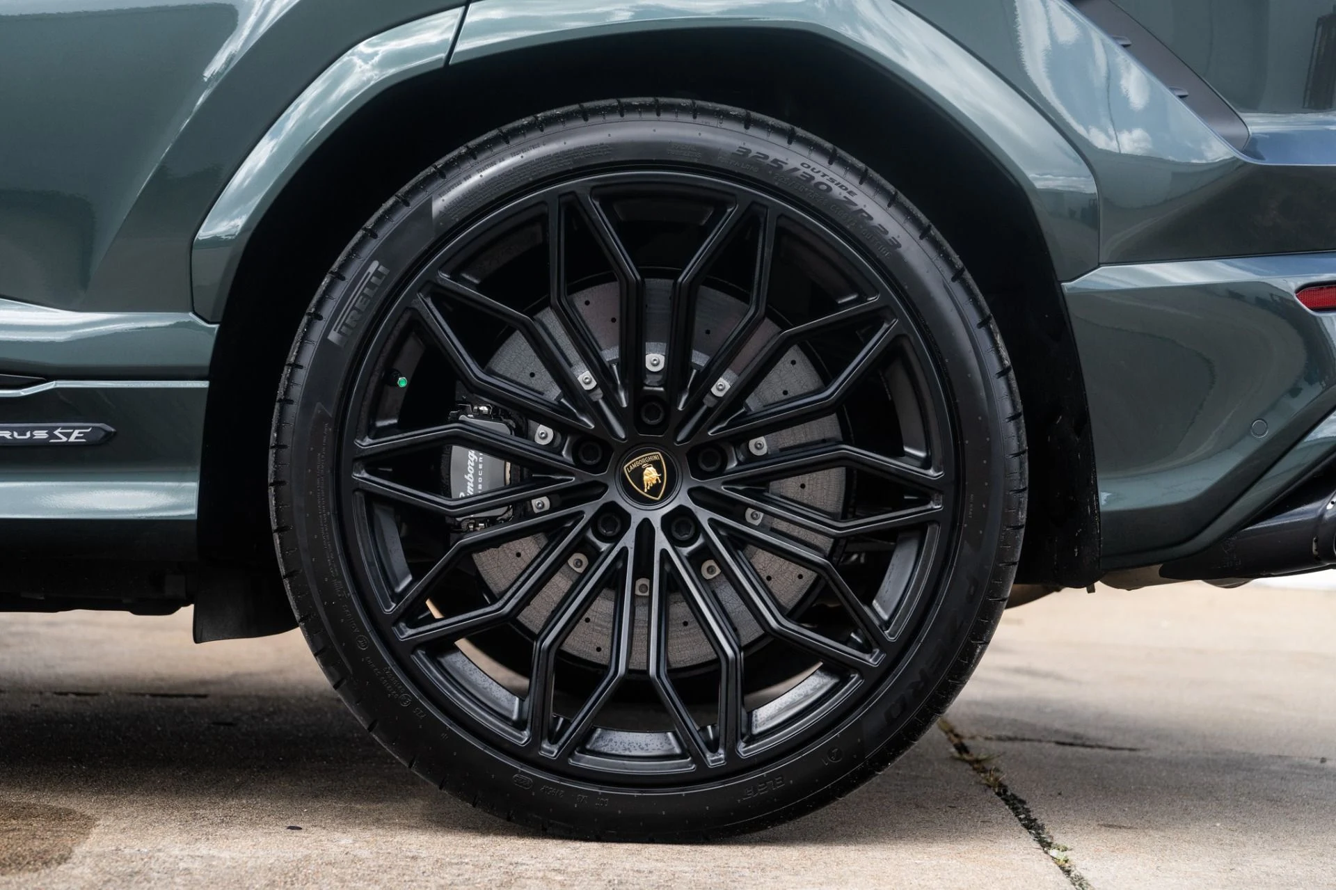mph046_636009169_Used_2025_Lamborghini_Urus_SE_1758739816_ec21c5865c