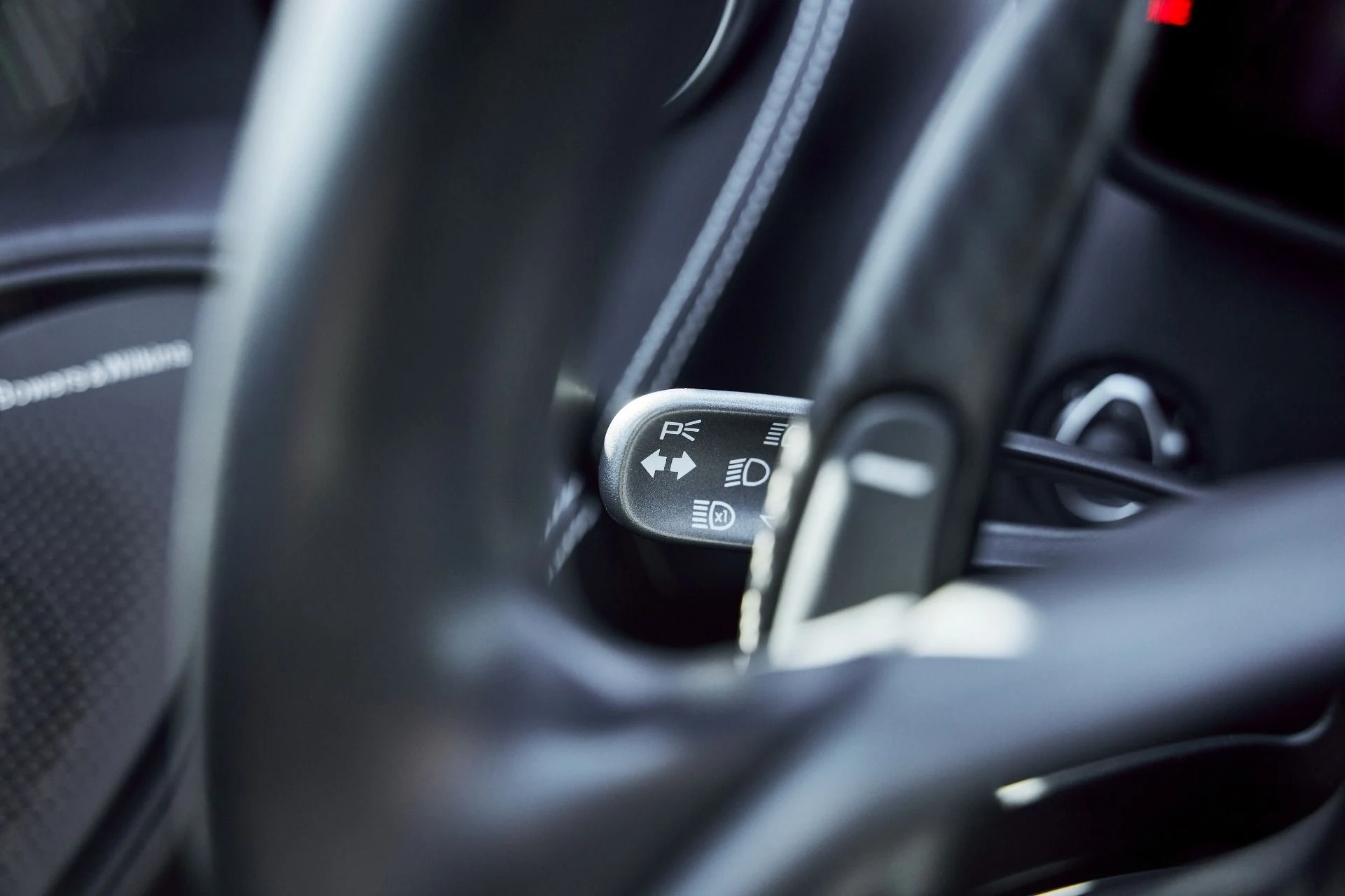 mph046_644289670_Used_2020_Mc_Laren_570_S_Base_1773768838_cdefc715e1