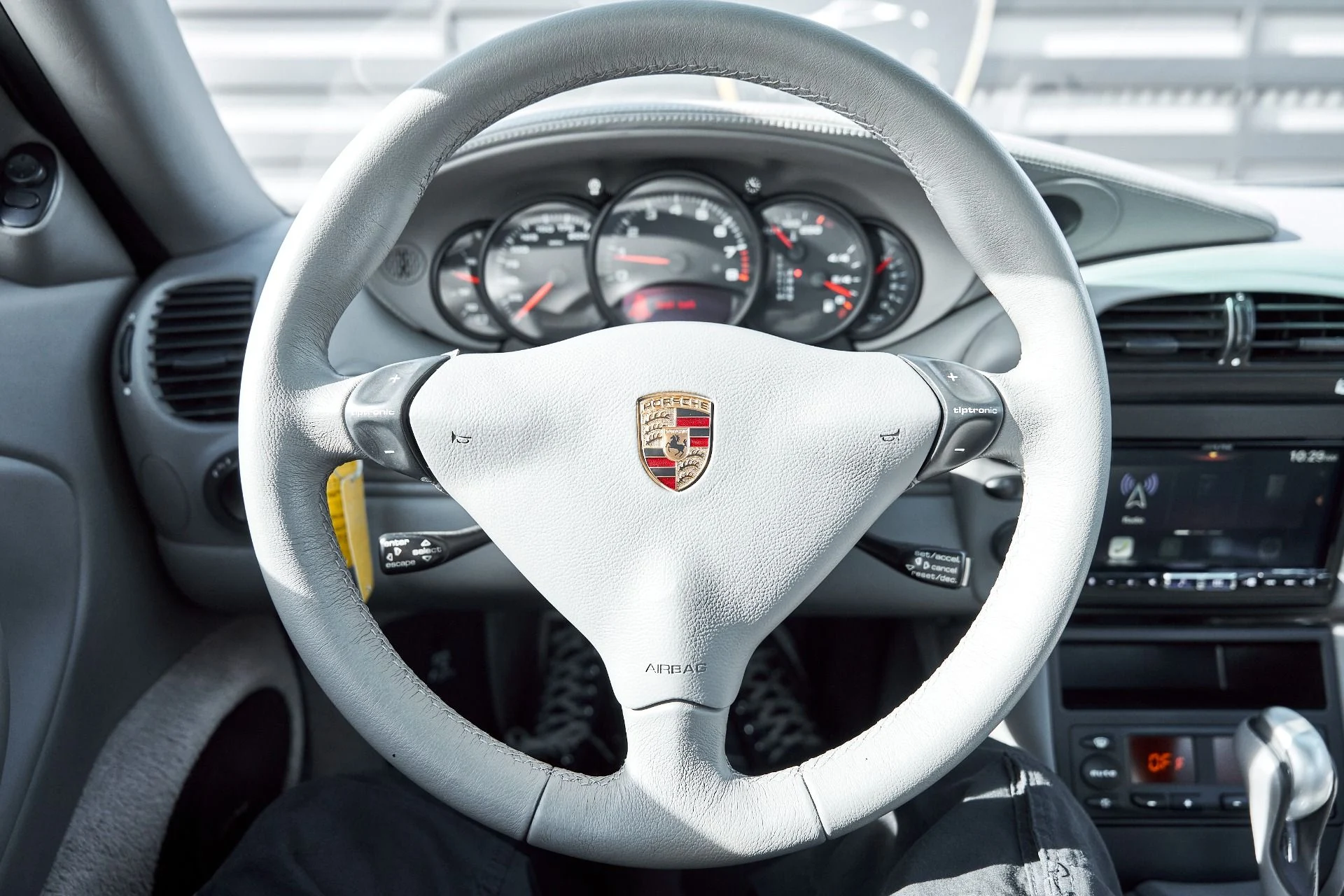 mph046_651008844_Used_2002_Porsche_911_Carrera_1766458481_15eb185ec1