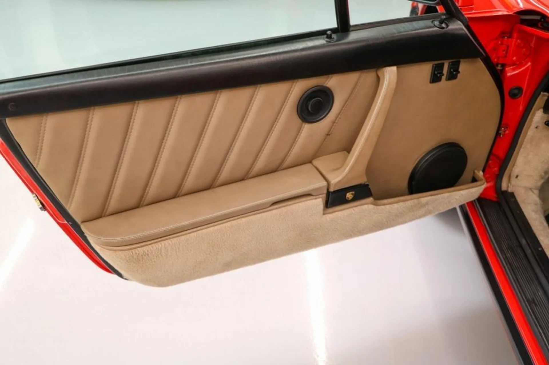 mph046_662898938_d2_Zu_UA_0db9ed_Q6_Bsi_Ub_VV_2_Fku_So_aa72e4f763