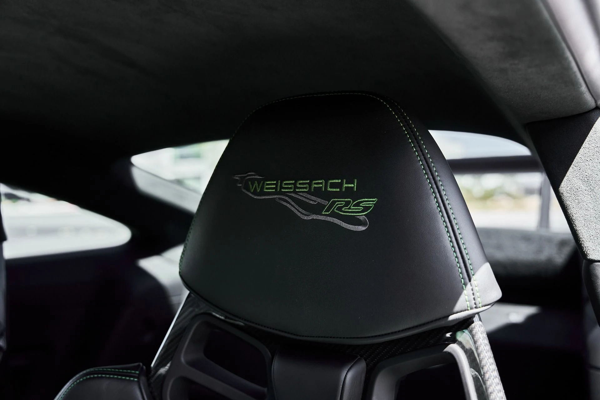 mph046_687905484_Used_2025_Porsche_911_GT_3_RS_1776295585_9b9d4380c4