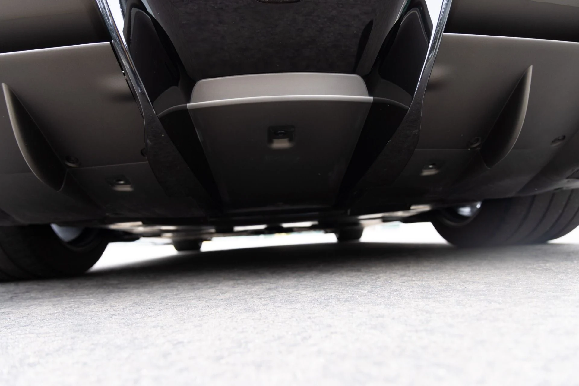 mph046_688856639_Used_2014_Ferrari_F12berlinetta_1761682379_7e49d55c8e