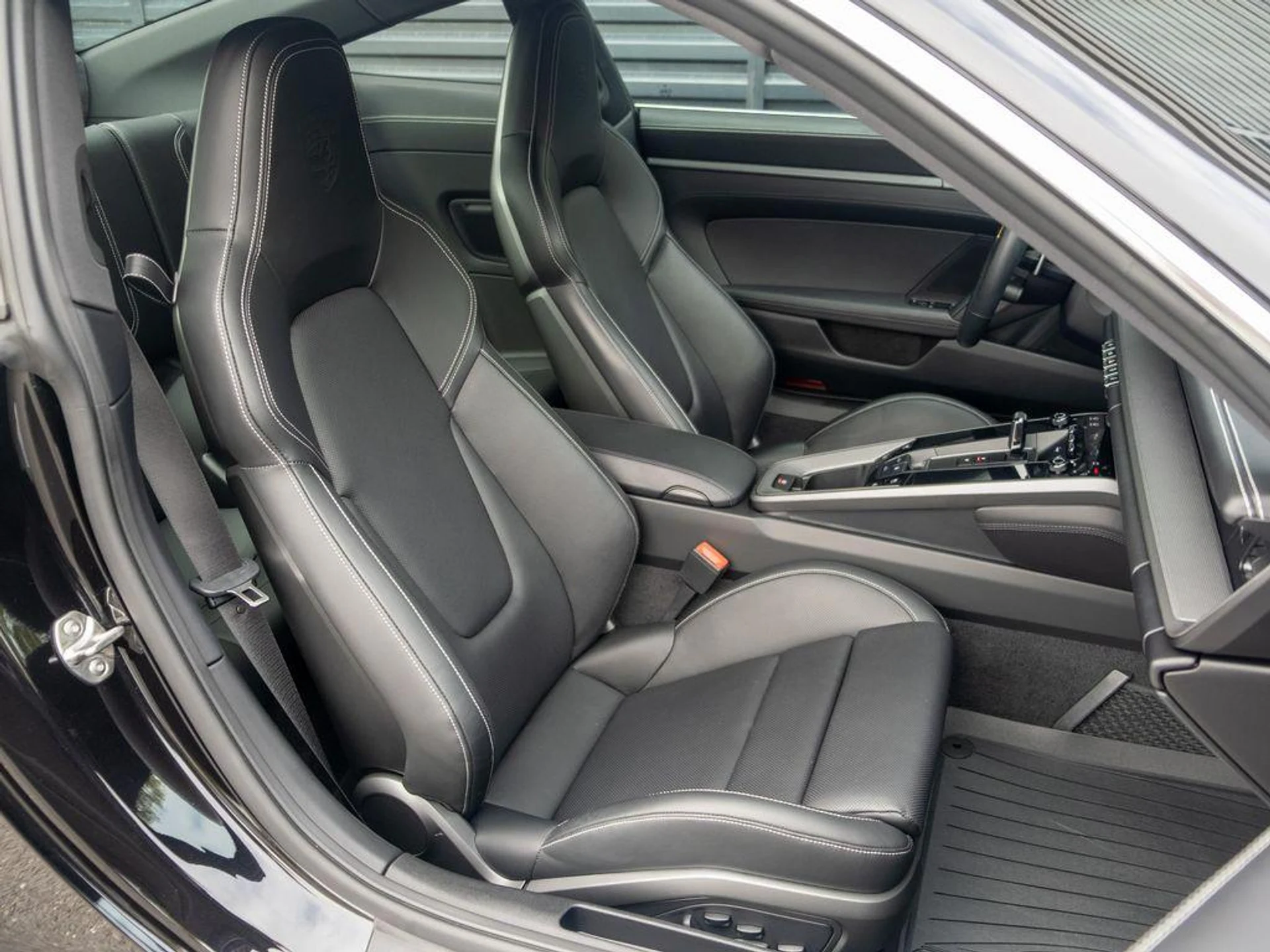 mph046_694085515_q3ncw_L9_J_Fso_Pjq_H1_U08_f0_OBEI_35987f86cd