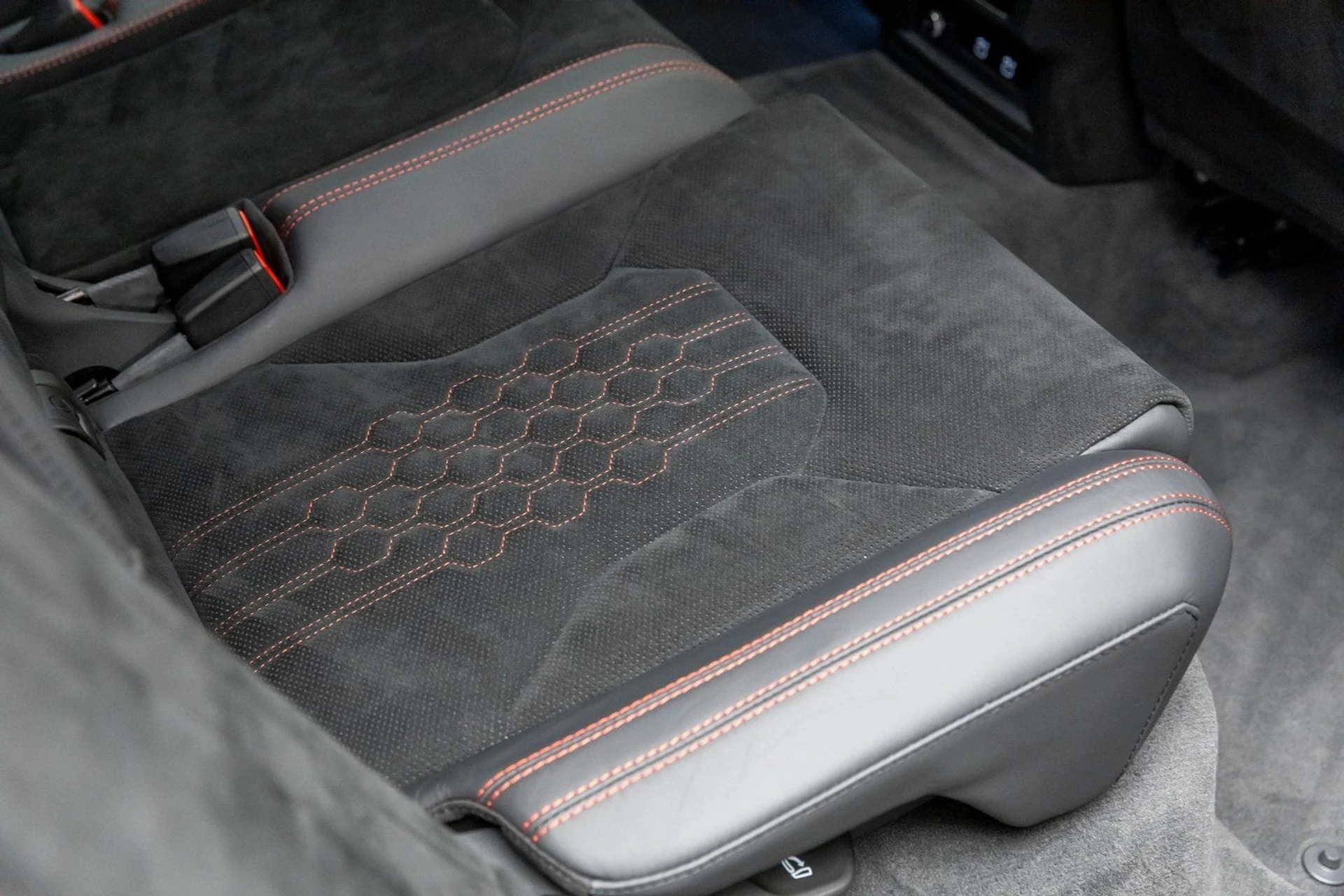 mph046_698107613_47_624efc457f