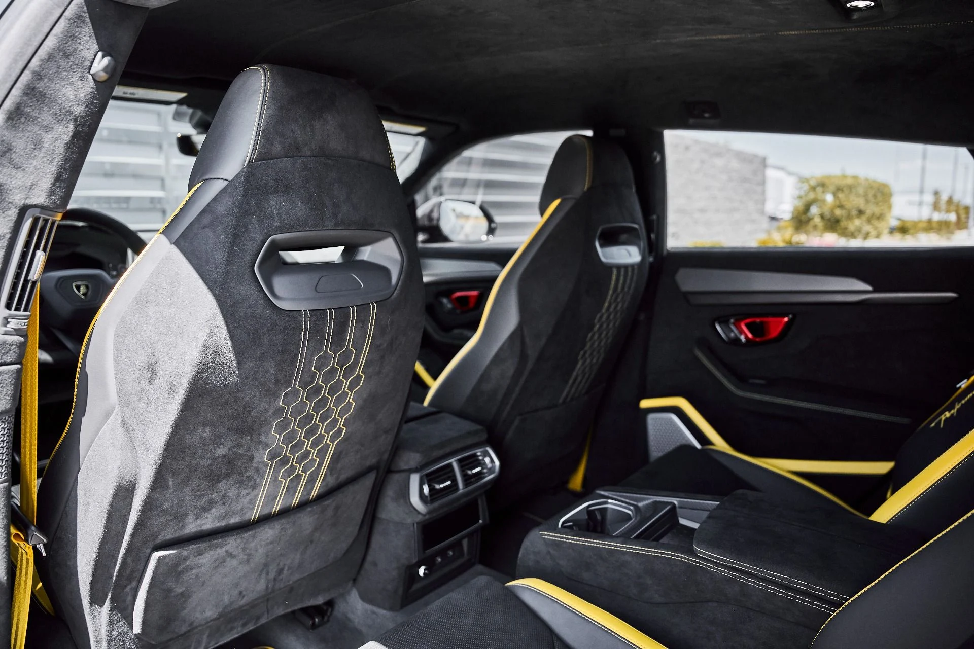 mph046_710309676_Used_2024_Lamborghini_Urus_Performante_1778117029_6b5b20e03b