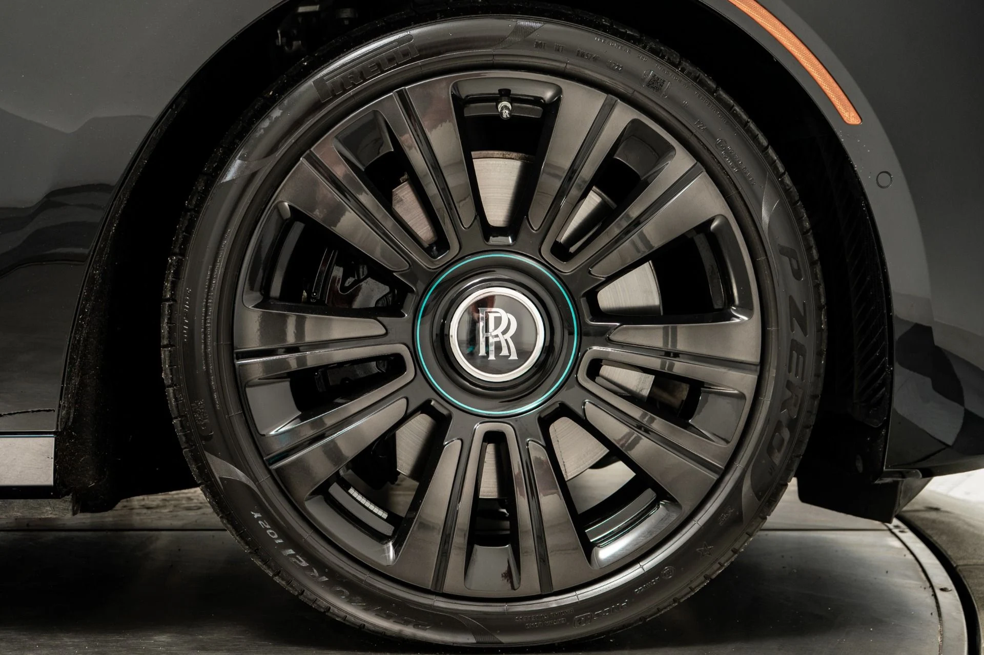 mph046_715274369_Used_2022_Rolls_Royce_Ghost_1774388734_38452ef801