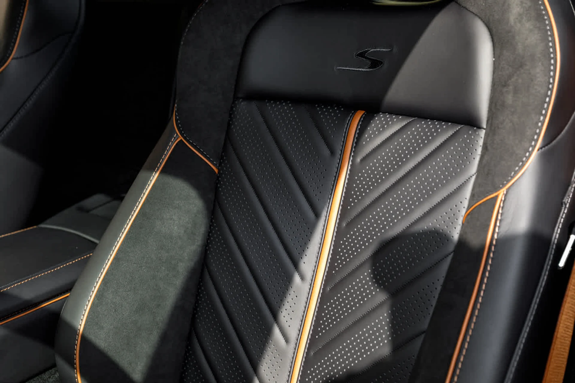 mph046_723355806_47_519d84ceea