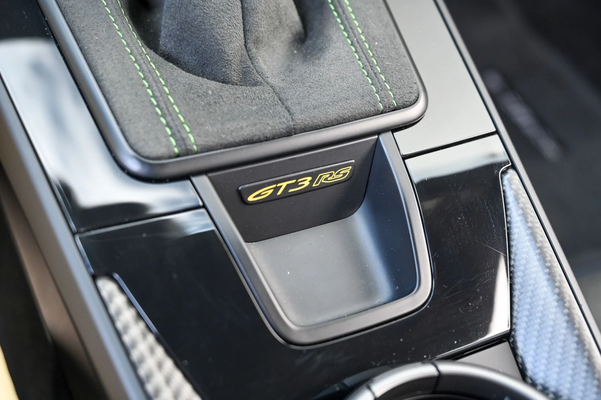 mph046_726799217_Used_2024_Porsche_911_GT_3_RS_1730405964_3030ef9f14