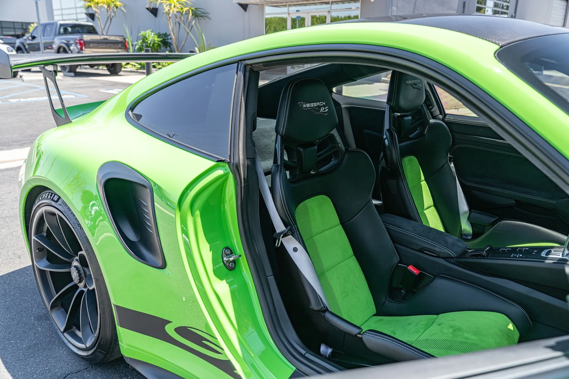 mph046_739004047_Used_2019_Porsche_911_GT_3_RS_1754072822_7428c79d4d