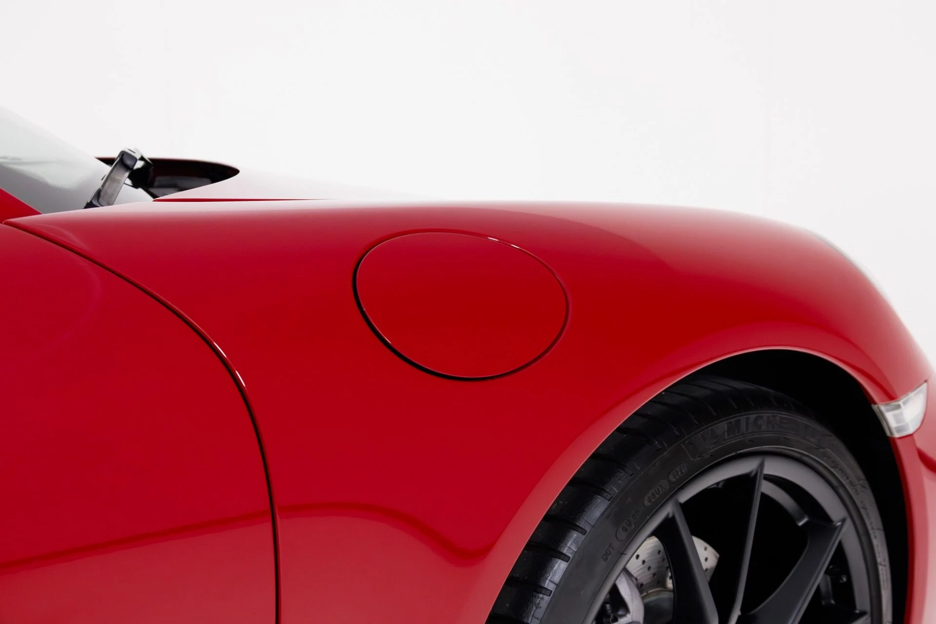 mph046_741340394_Used_2019_Porsche_911_Carrera_1767051384_82605fd7f7