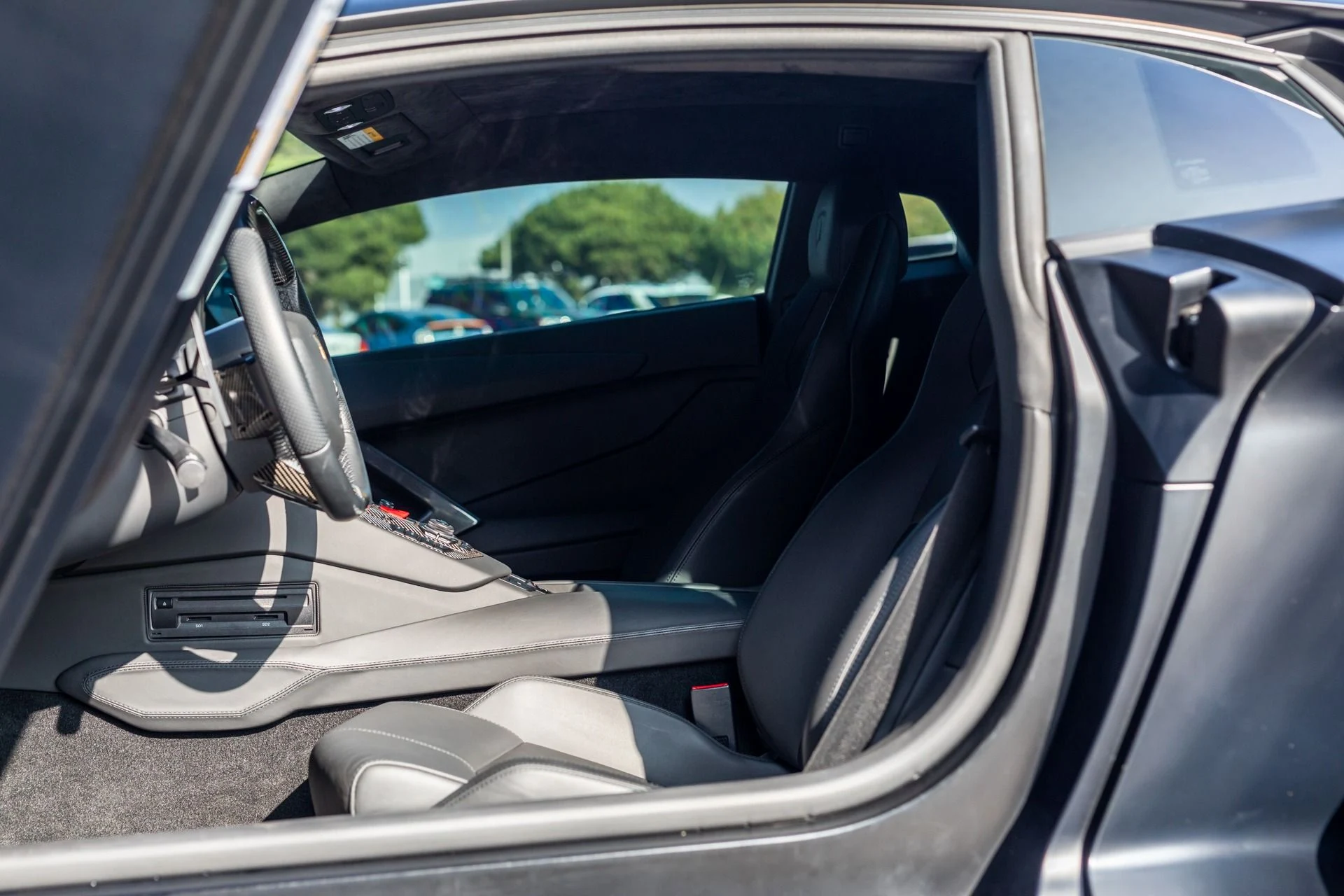 mph046_748096790_Used_2014_Lamborghini_Aventador_LP_700_4_1776699950_6404d0e256