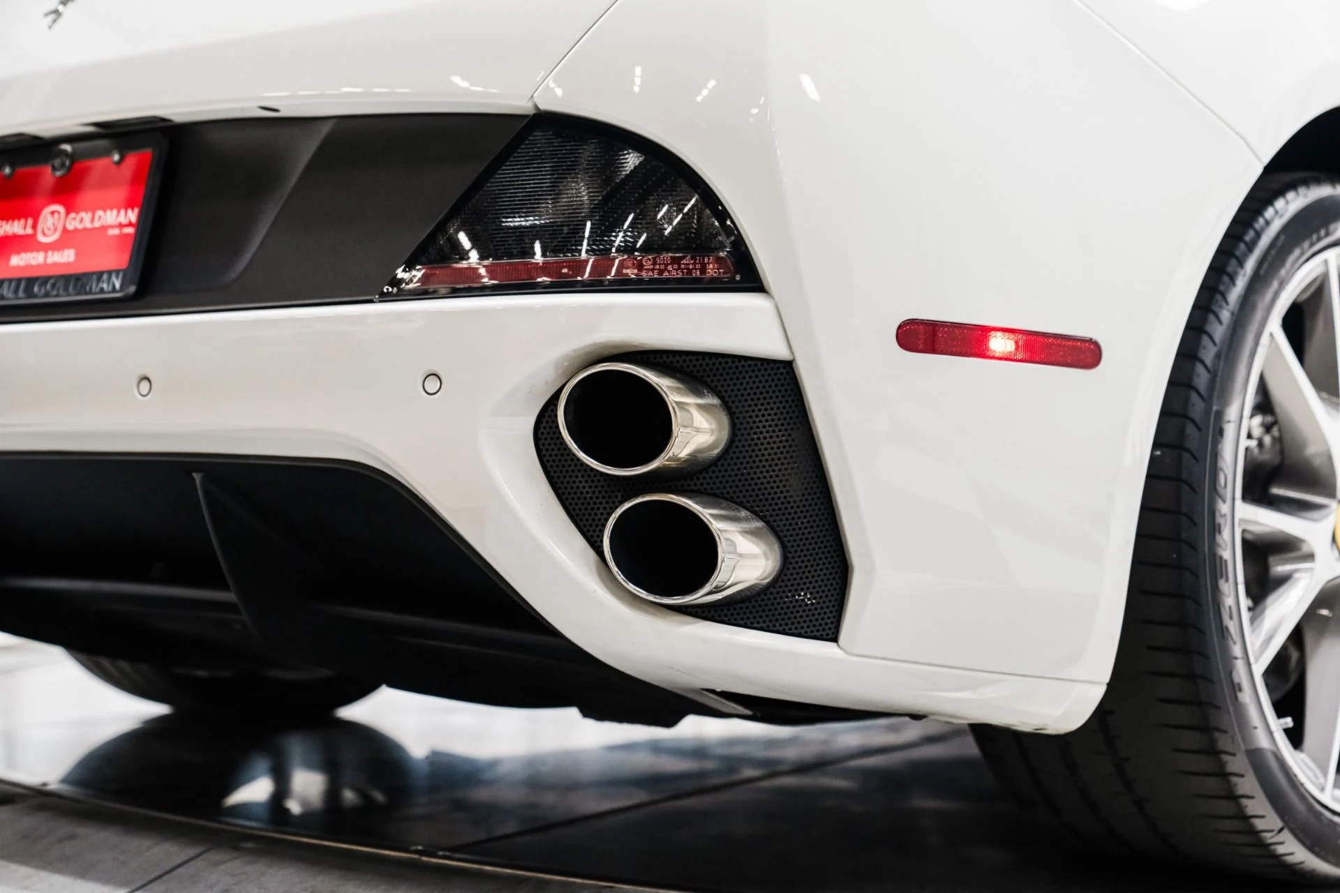 mph046_79773182_Used_2014_Ferrari_California_1762200649_a1518f33f0