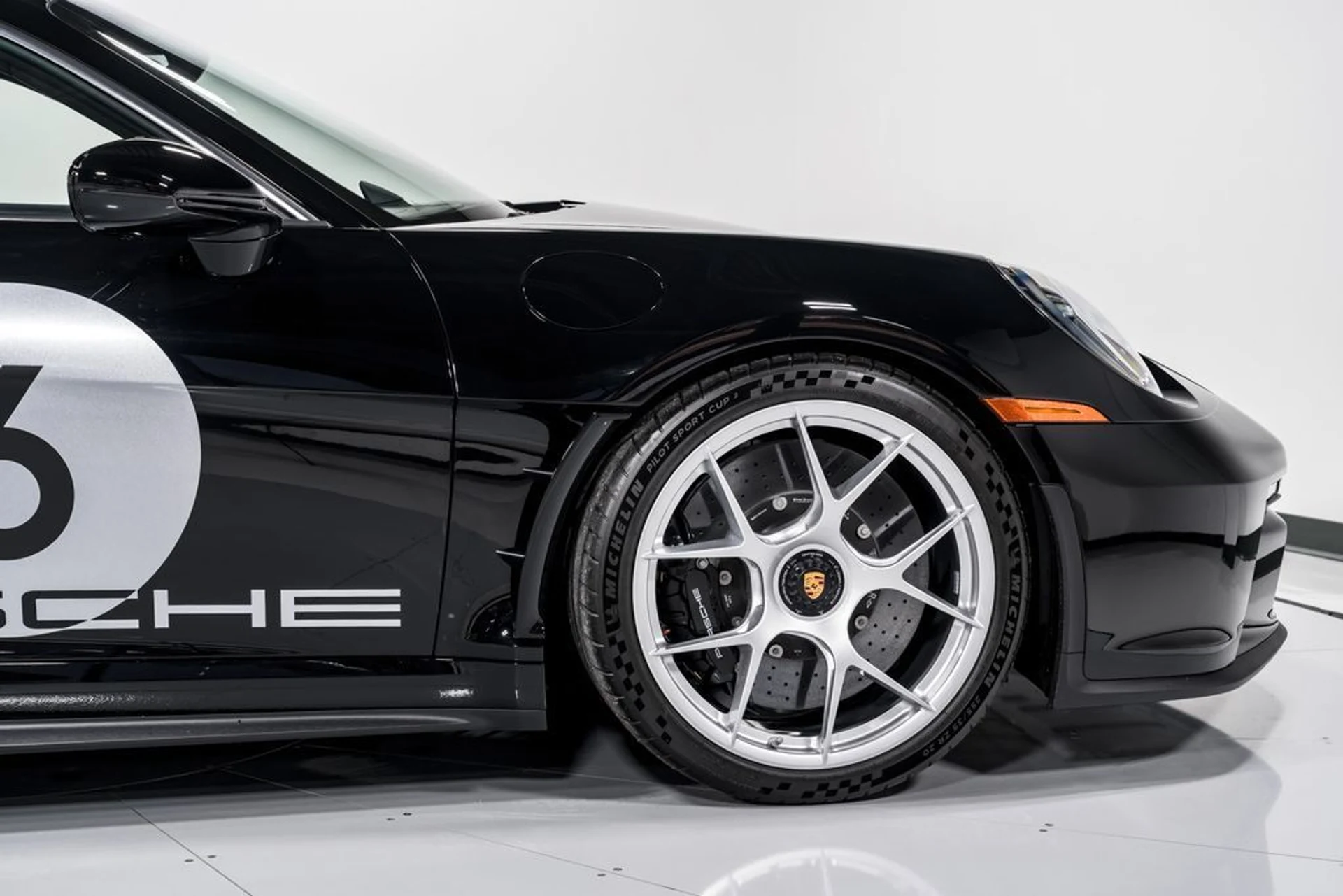 mph046_800558771_018c2db3041959a09fd168eaaaca8f0dx_e963b132bb