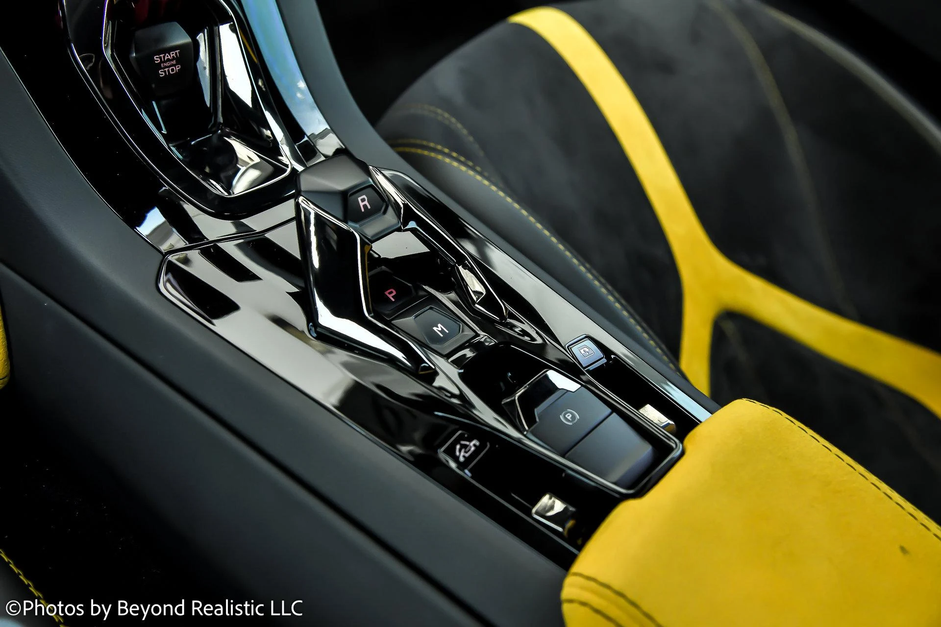 mph046_837803496_Used_2019_Lamborghini_Huracan_LP_580_2_S_1766655576_4011f4d04a