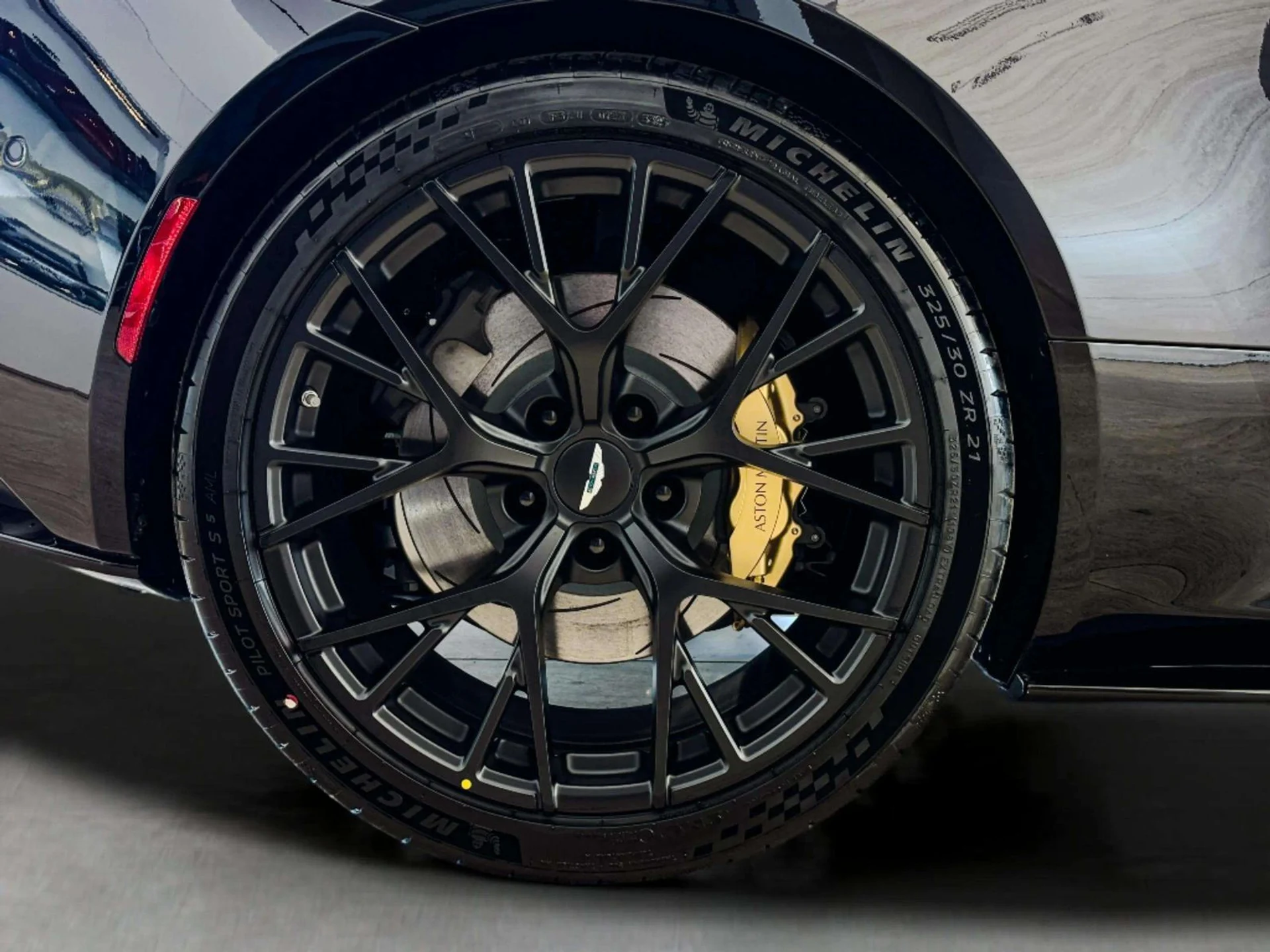 mph046_838486020_038875d5_7579_44f1_a318_2d05860cea82_c77c52c4ba