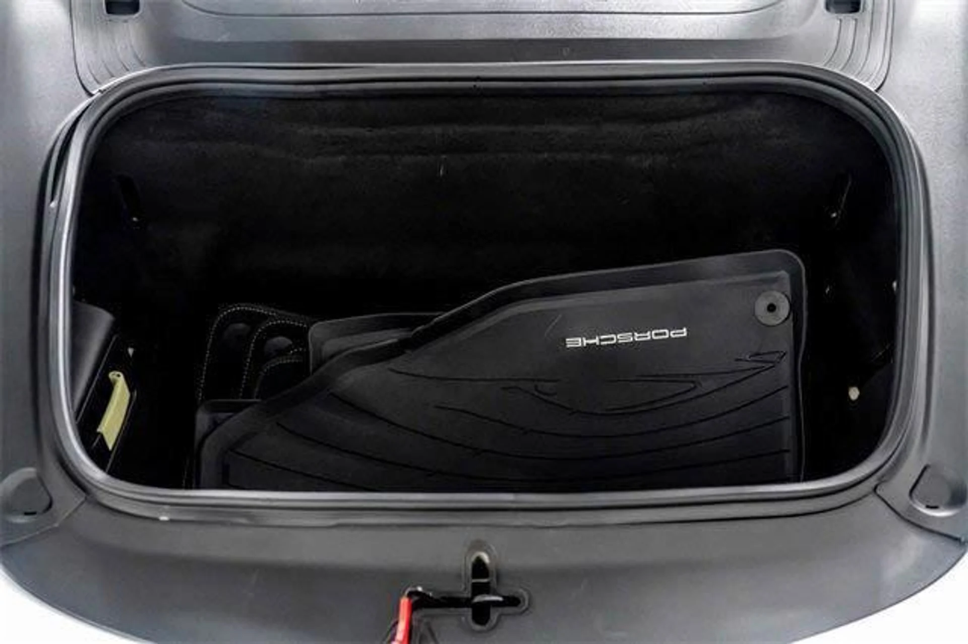 mph046_851961318_w1_Tg_d1_IOC_1_H_Gl_Bo_H5a_Er9_TCHMM_bd1c0c3f6c