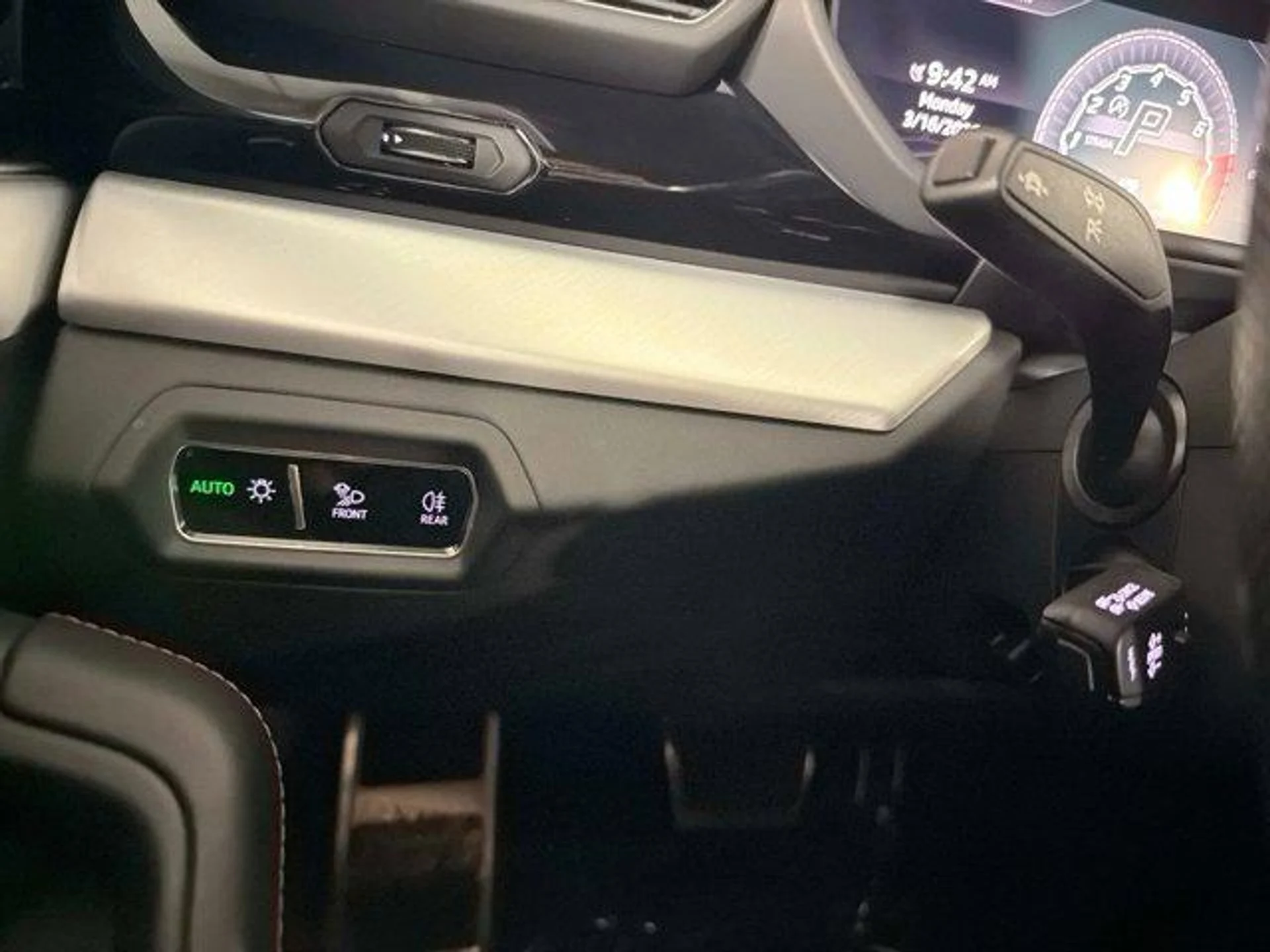 mph046_854606035_sn_J14_F9_S9a_VG_Sqsx_Tk_Rs_Yhpt08_03e3b5f738