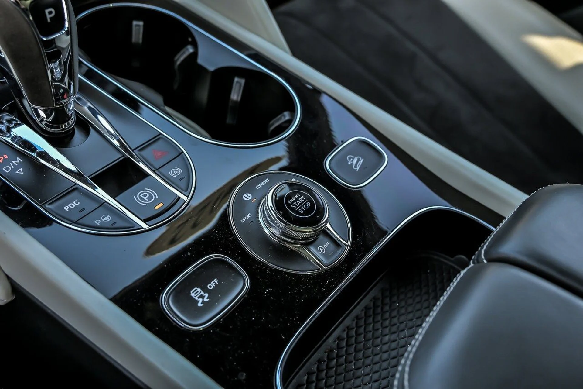 mph046_857408080_b508fe62590a9b4654e889a695dae1f9x_d6bfc14f26