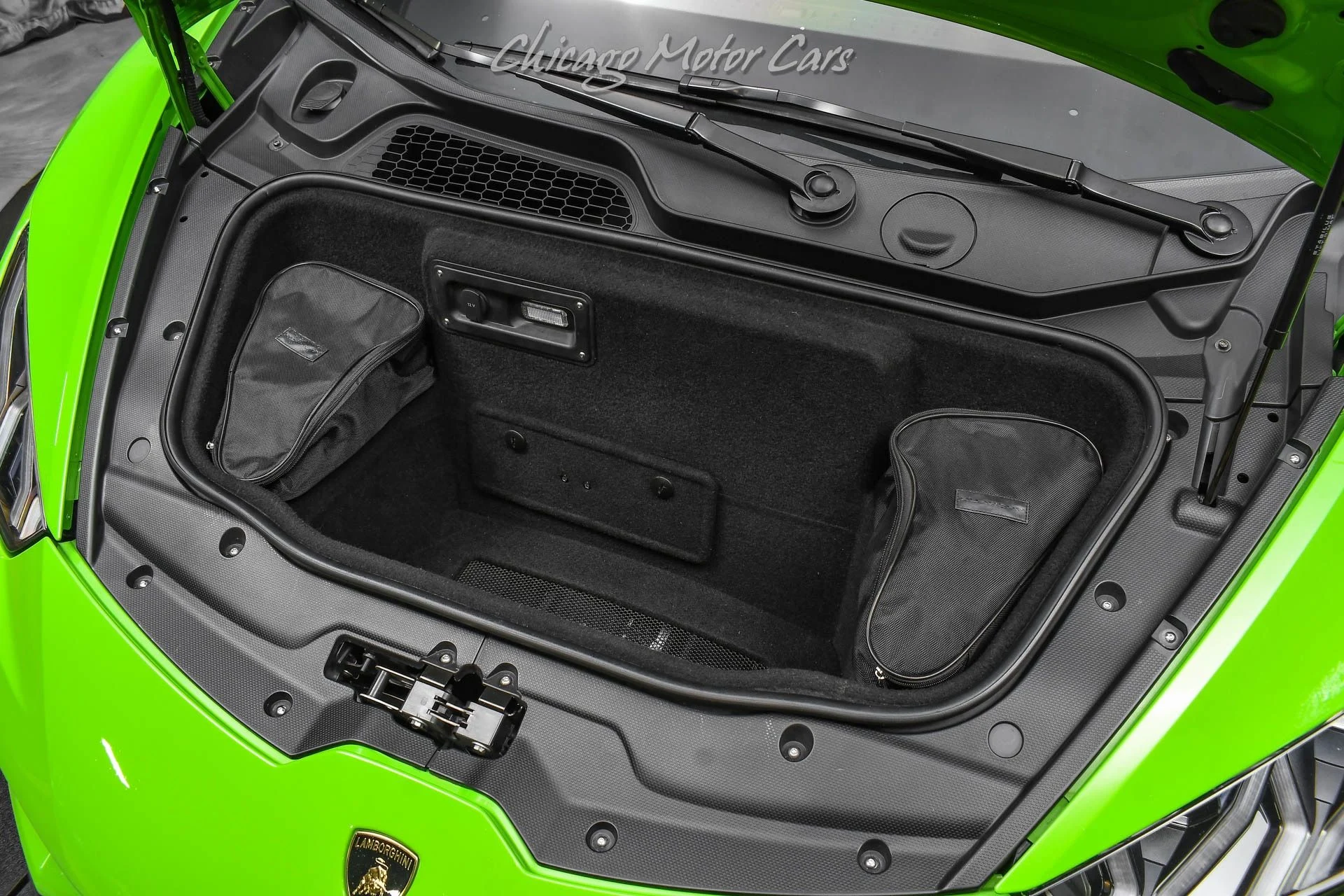 mph046_872229984_13494_p47_l_9f370124d8