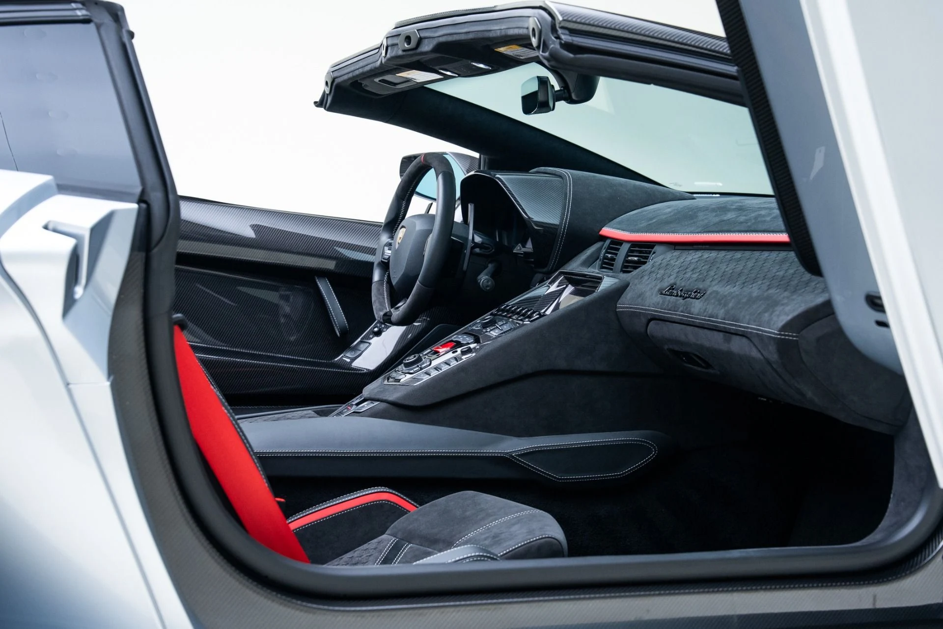 mph046_873016991_Used_2022_Lamborghini_Aventador_LP_780_4_Ultimae_1773941159_930b2d5b78