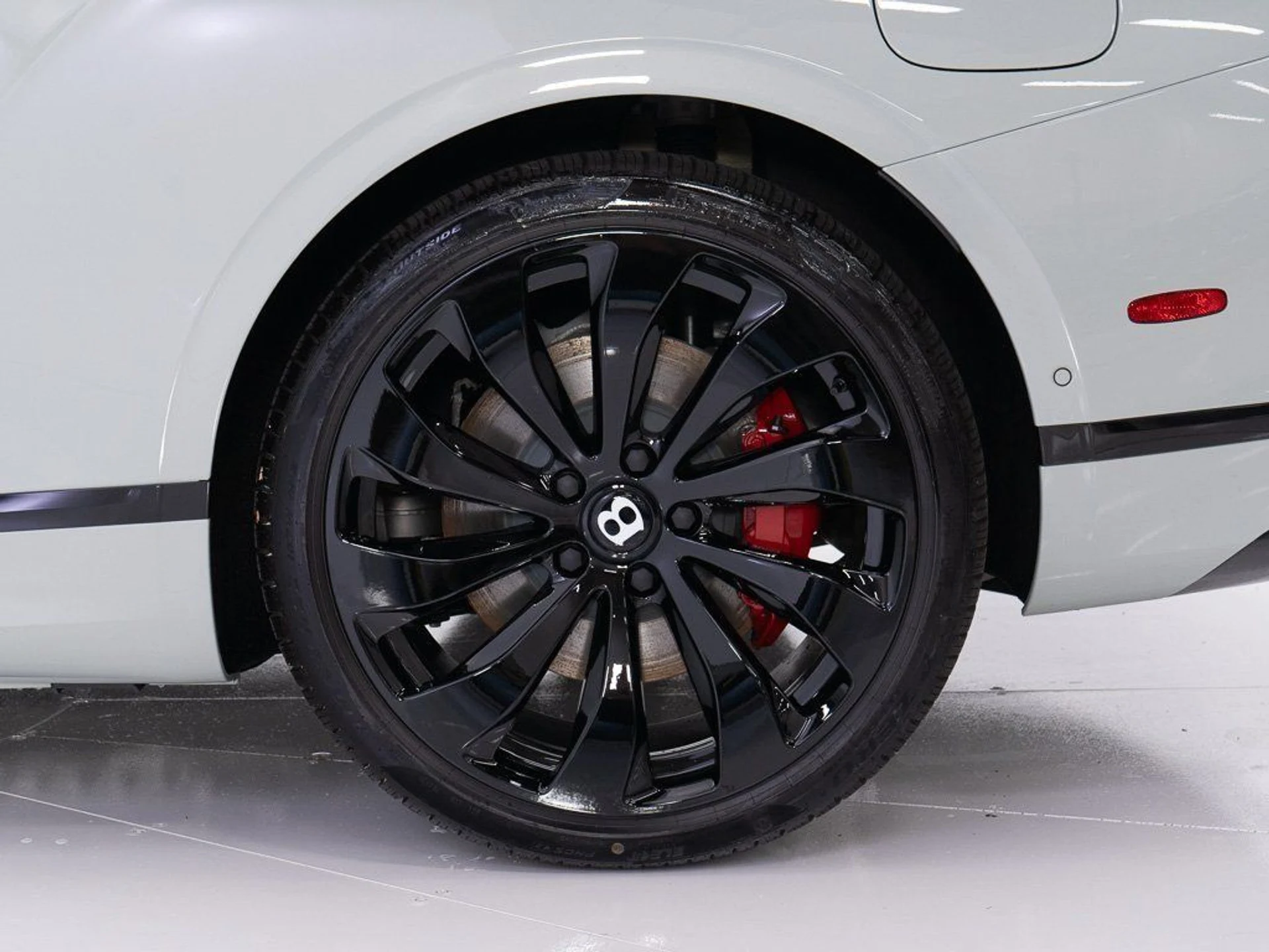 mph046_876819643_53c961cbd4fed29bc5b6788d93c6ff89_960f29dd64