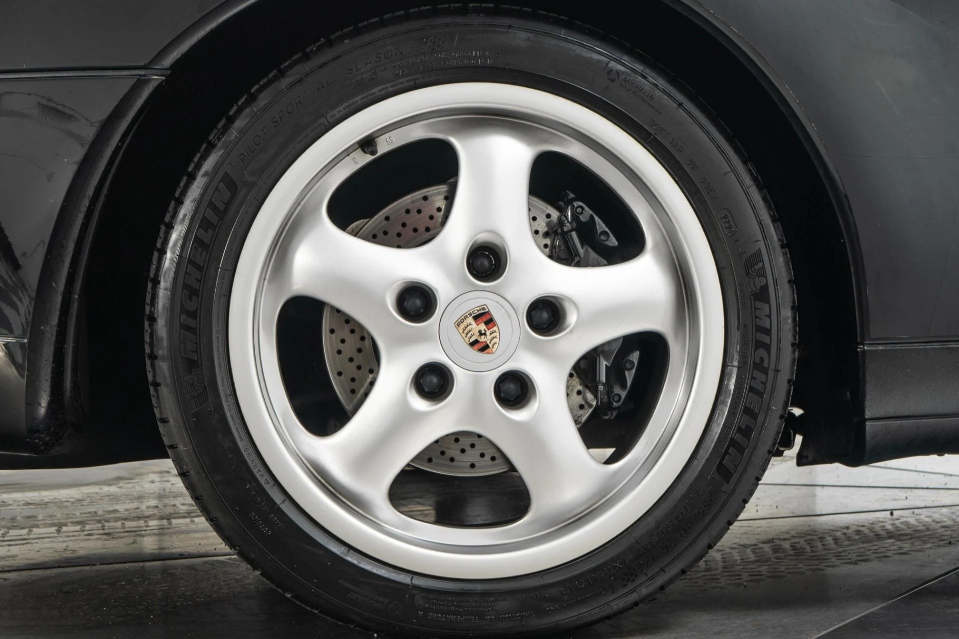 mph046_893281530_Used_1996_Porsche_911_Carrera_Cabriolet_1755881437_002a88b5ce