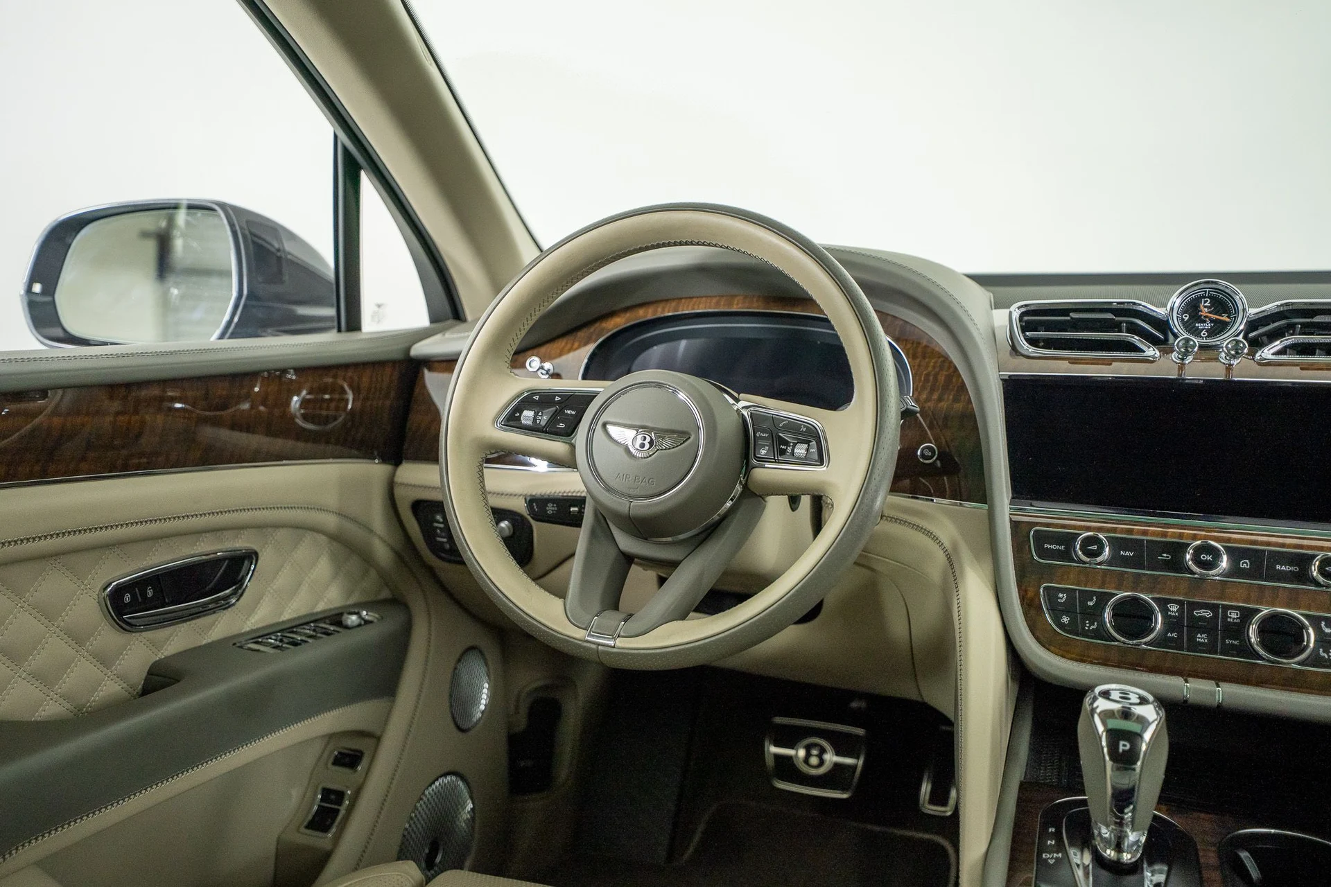 mph046_900535097_b02beb2c_f00f_4d9e_9ff7_5fb69fbe1451_affa9ae74a