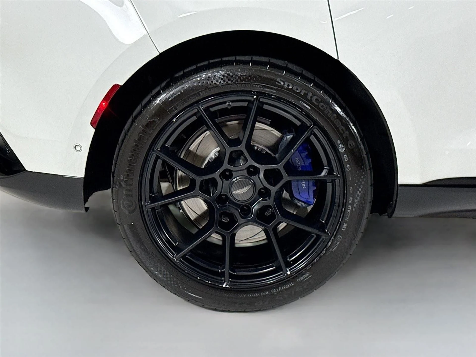 mph046_911098608_9a73fbf5fa0b29bd1466e2a80587775c_6250a9b012