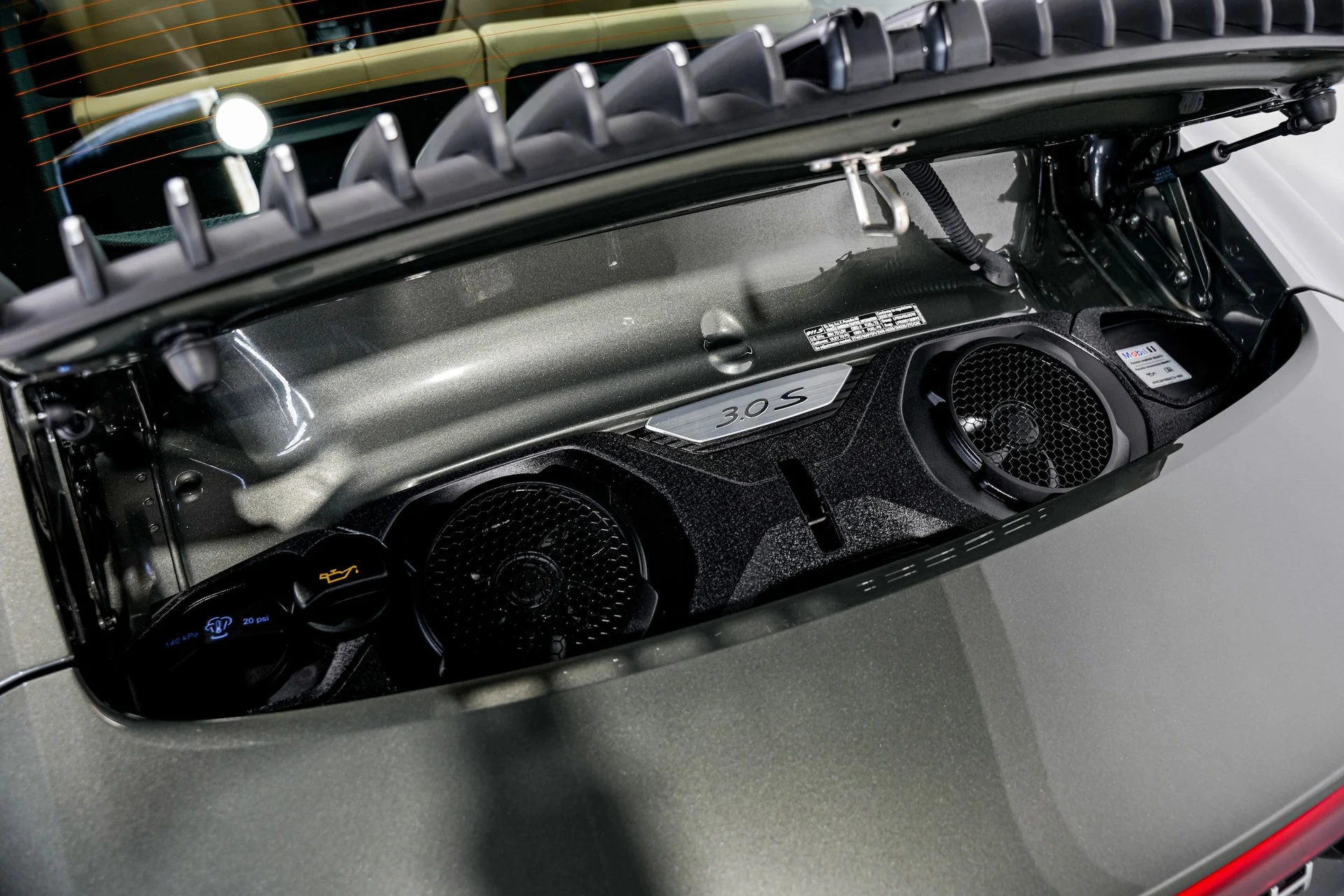 mph046_923348308_6b34dffd4183f872e4fd661400128eefx_0f7e7cccd5