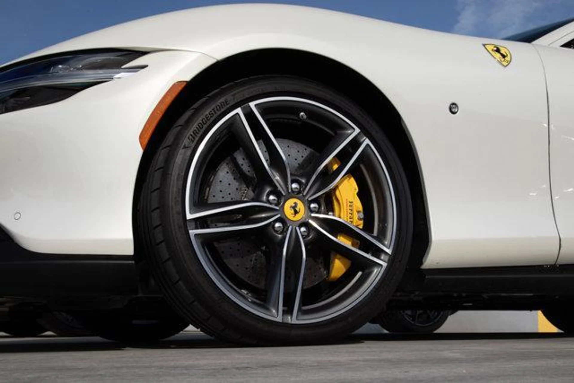 mph046_932116878_KMT_46h_OFCM_5_ZF_Ix_DXW_H5li_W2h_Q_36294b96be