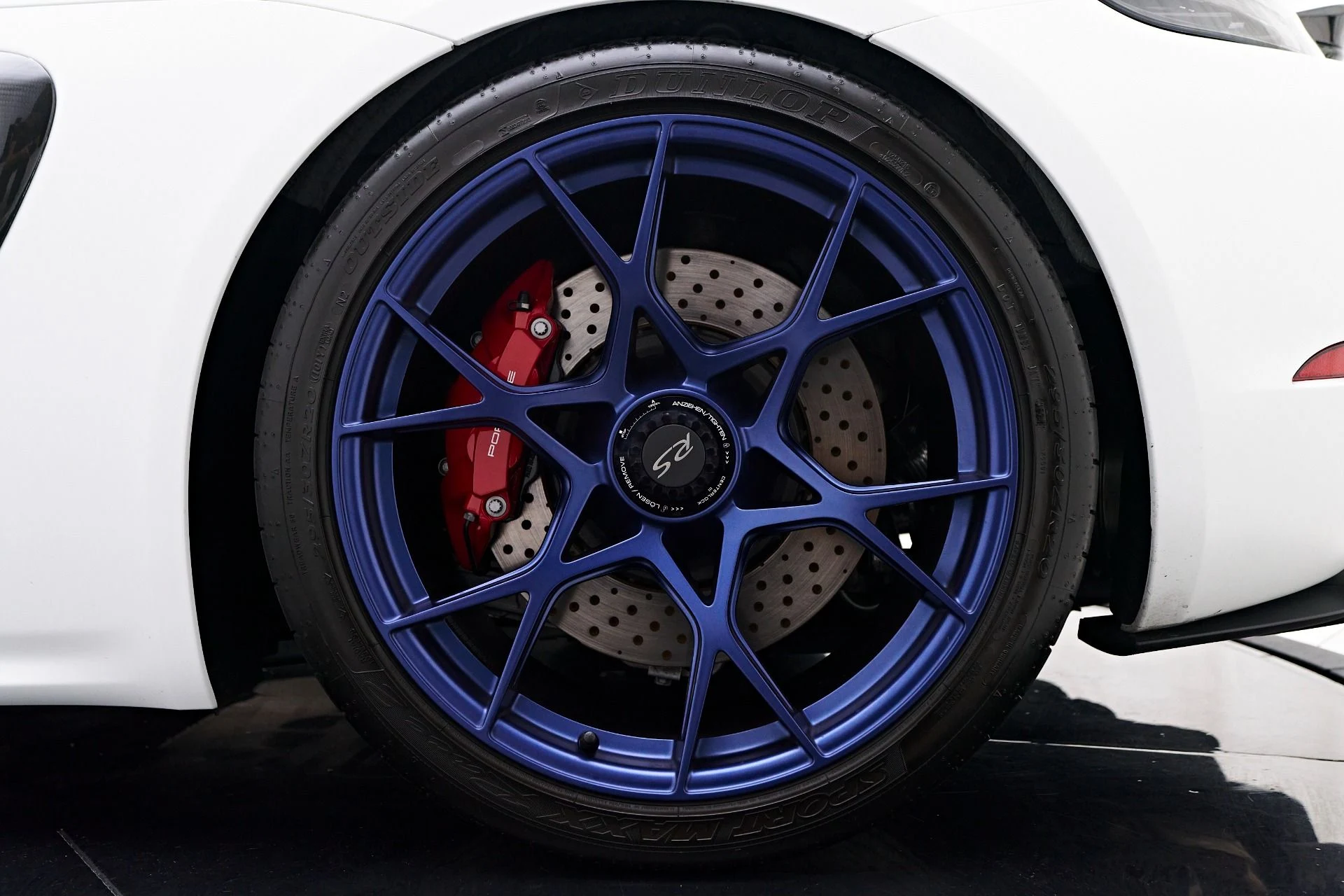 mph046_93792030_Used_2025_Porsche_718_Cayman_GT_4_RS_1754674090_b24eedb7aa