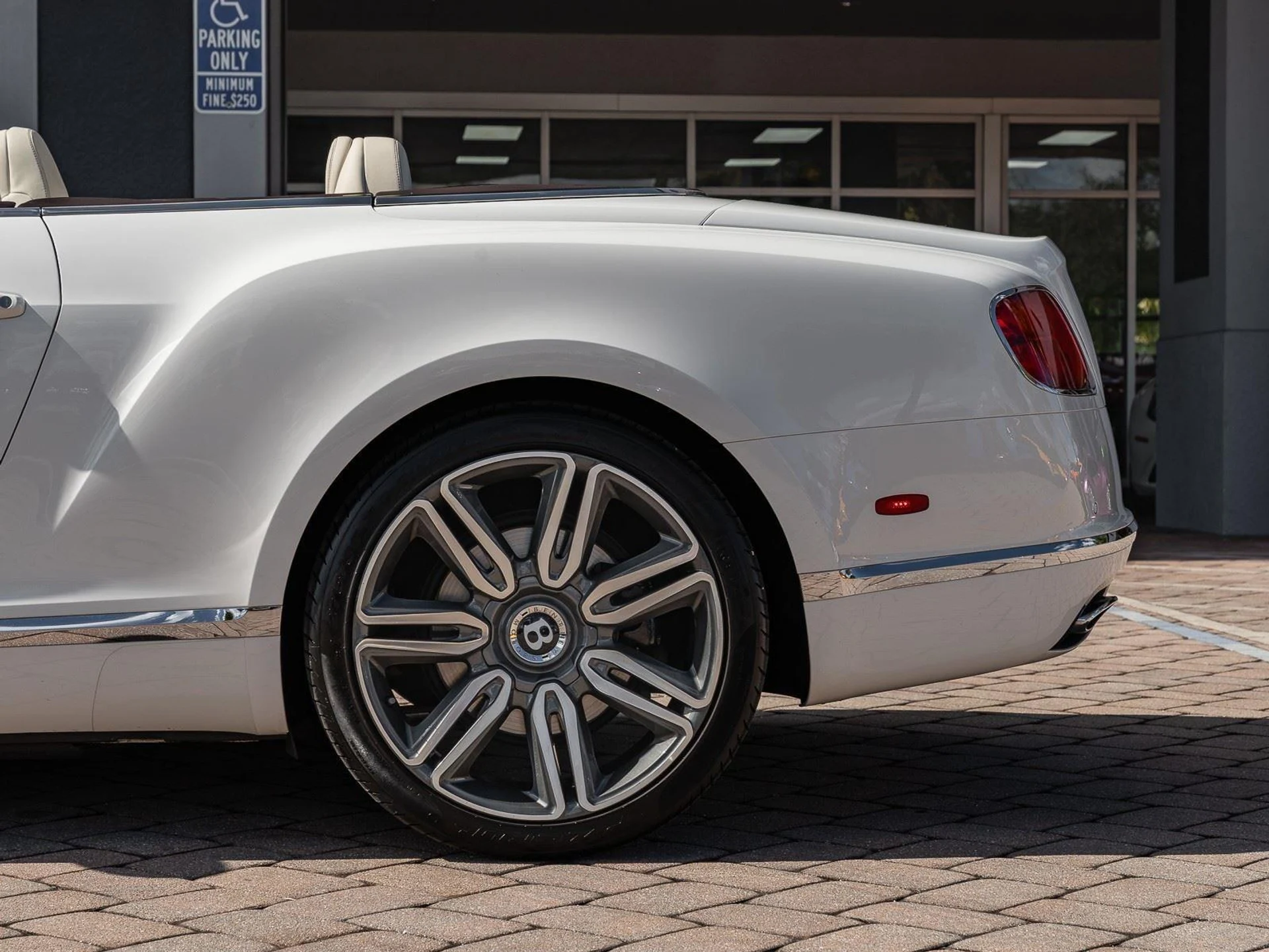 mph046_954394424_Used_2018_Bentley_Continental_GT_1767952851_92d85b2f85