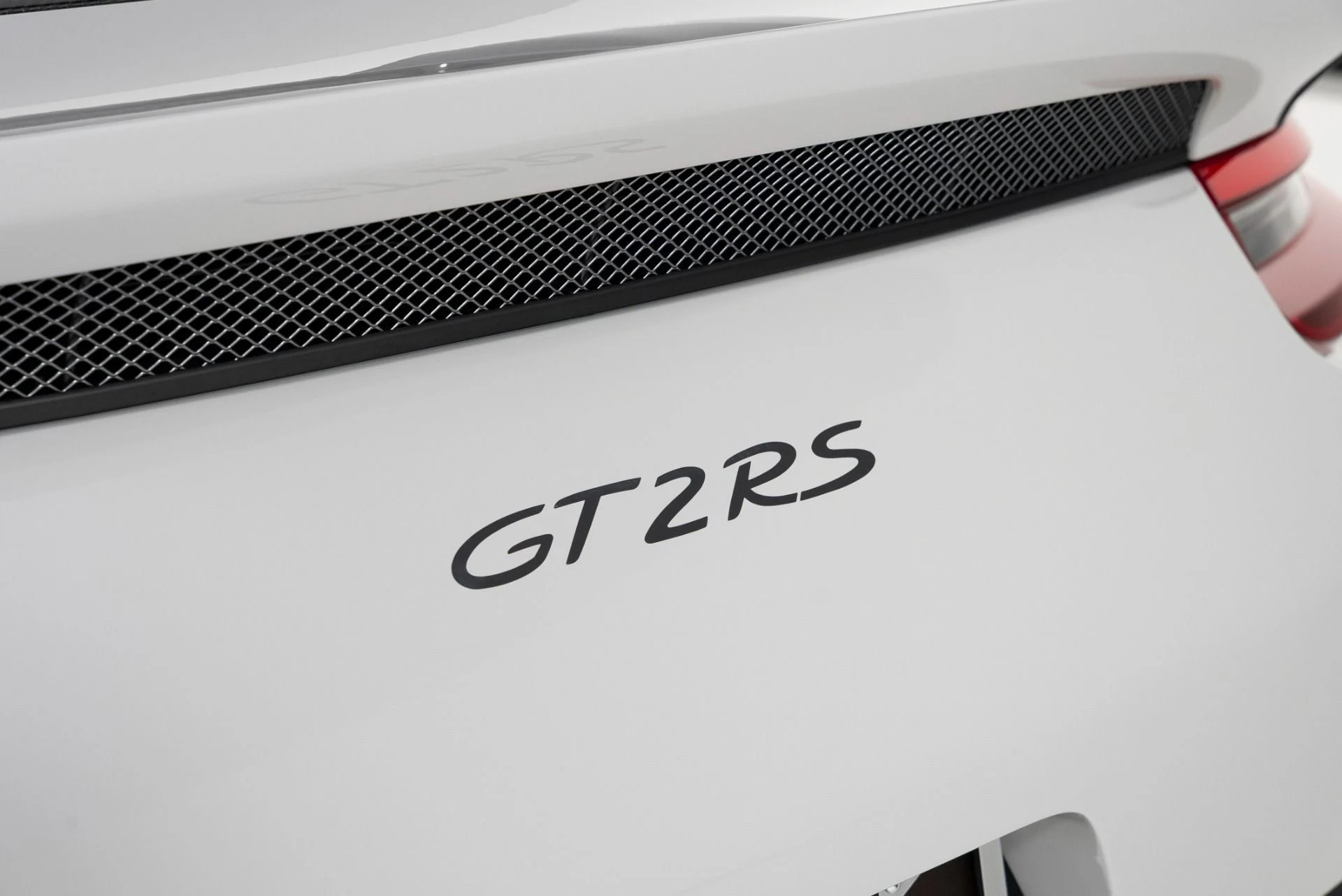 mph046_963276834_Used_2018_Porsche_911_GT_2_RS_1756256413_12b9d403e0