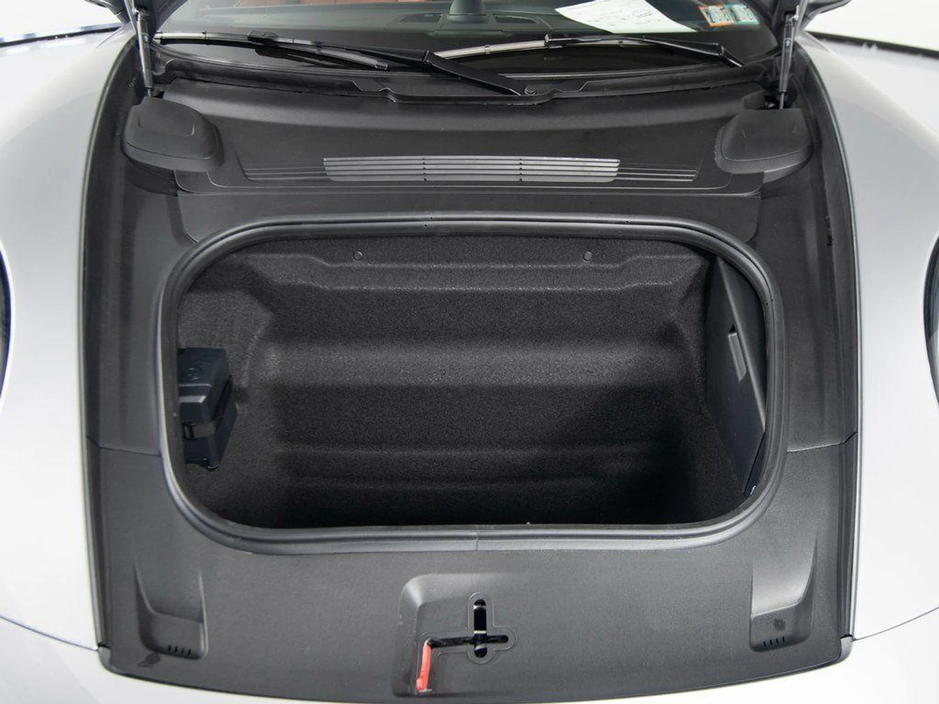 mph046_991855943_Udxs_Yx_CO_8q0_Az1qo_HL_Xh_P775_Qs_95695fbd37