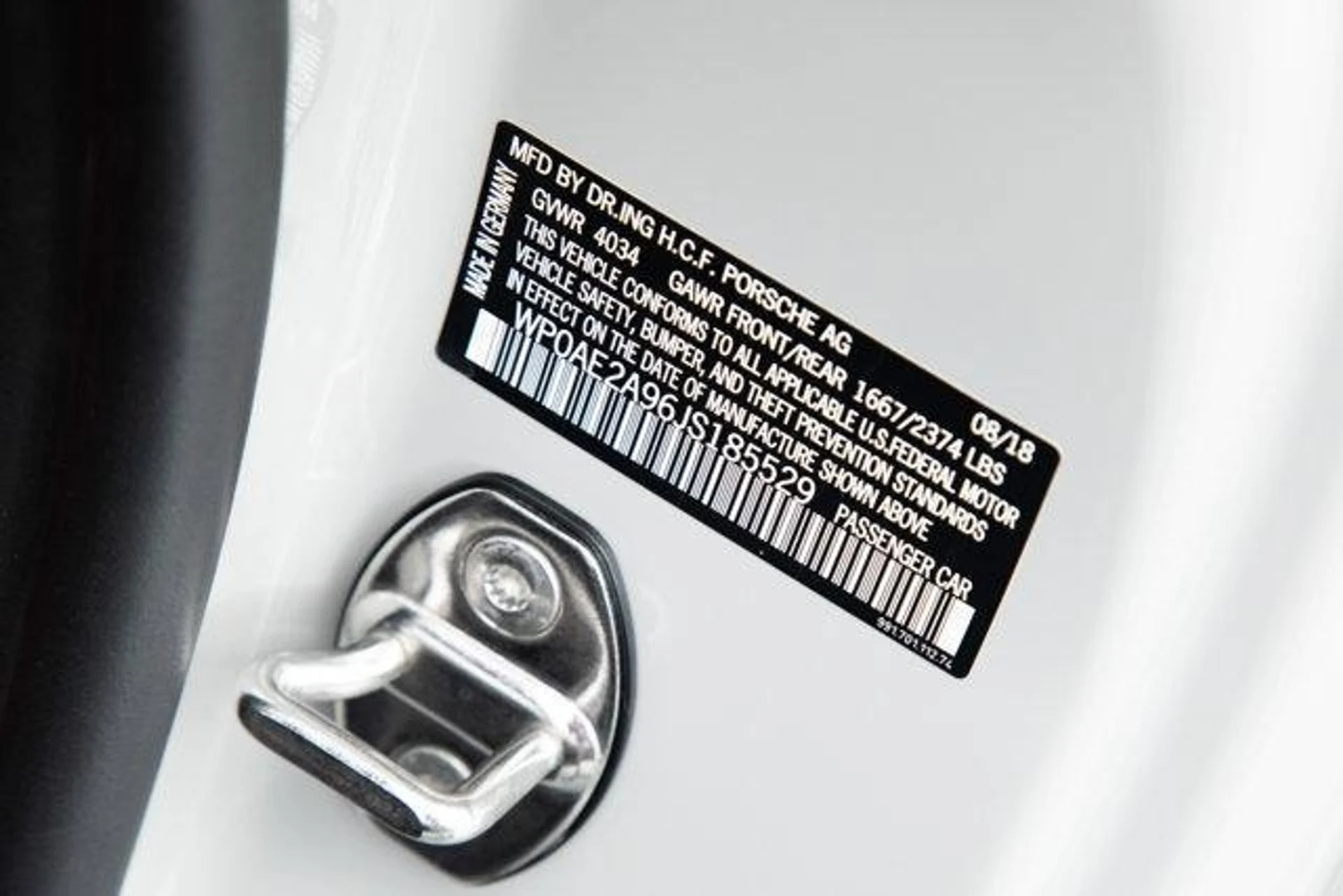 mph046_997870096_1n7_X6_xn8_H_Hcft_NGT_BSL_9f_DP_Rk_4ba217f754