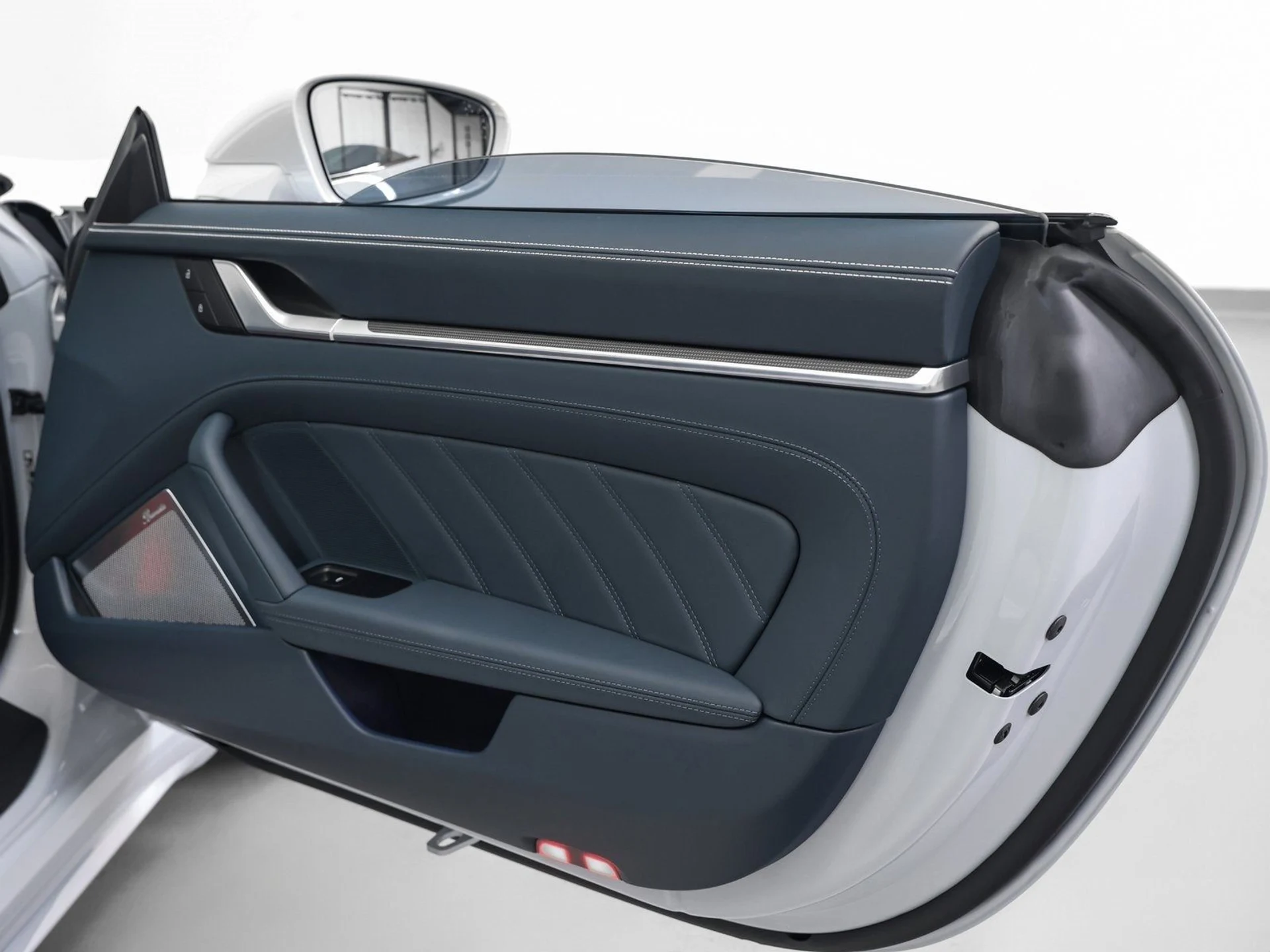 mph047_1007478813_48_2e199b5af2