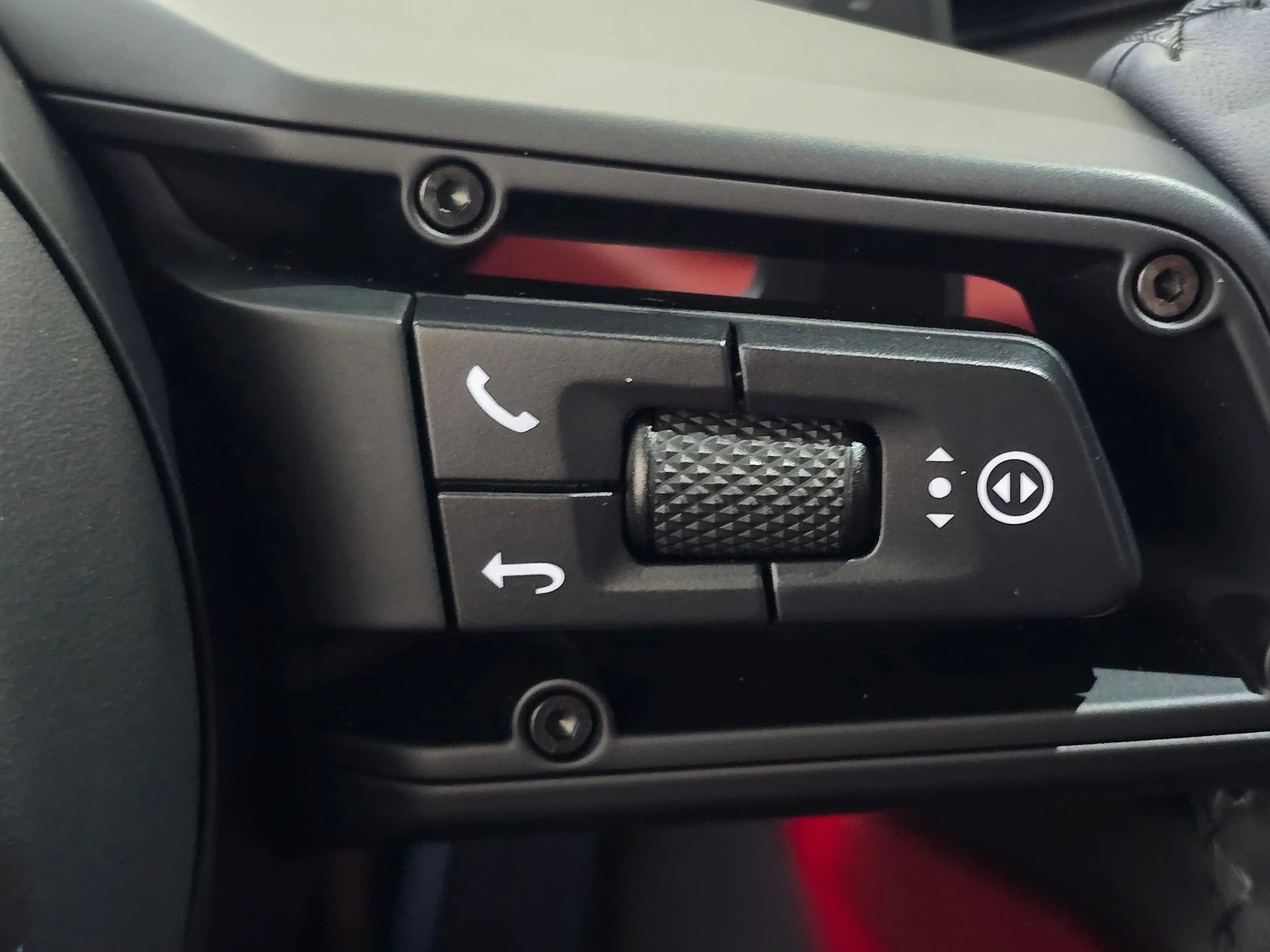 mph047_1015343238_a35c6892d7acac1654d6d12ce5a6e8cax_05c287bef3