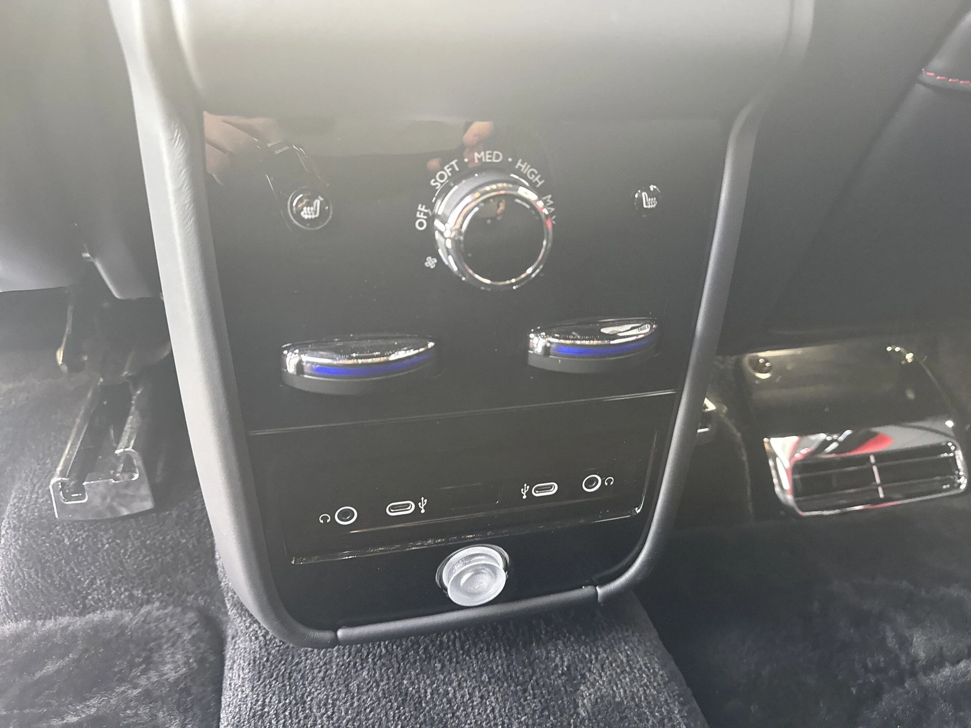 mph047_101579962_a22840b6d3df428177286732bbc10c2cx_f008693b98