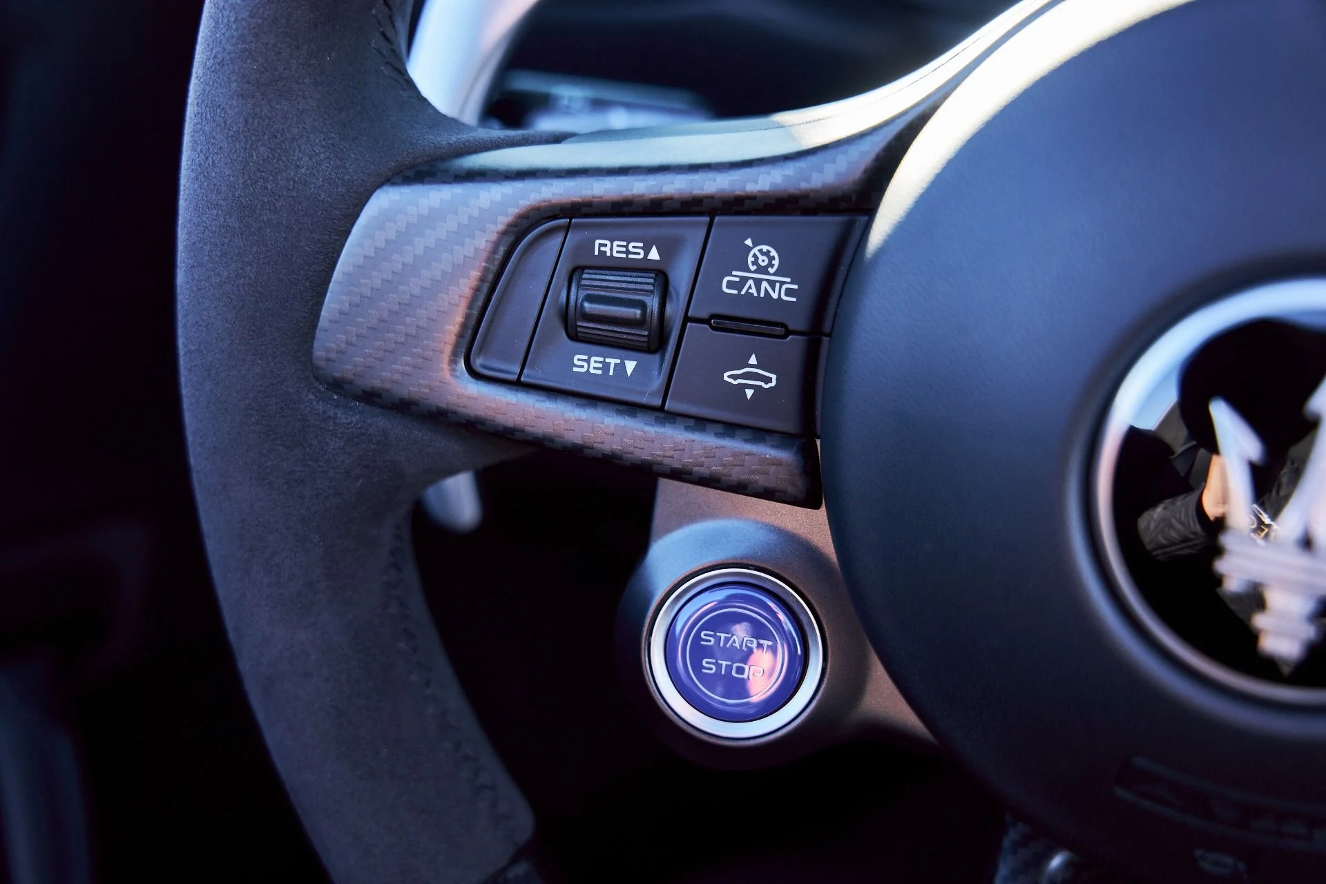 mph047_1019510052_Used_2024_Maserati_MC_20_1771382134_3edb0a8b99