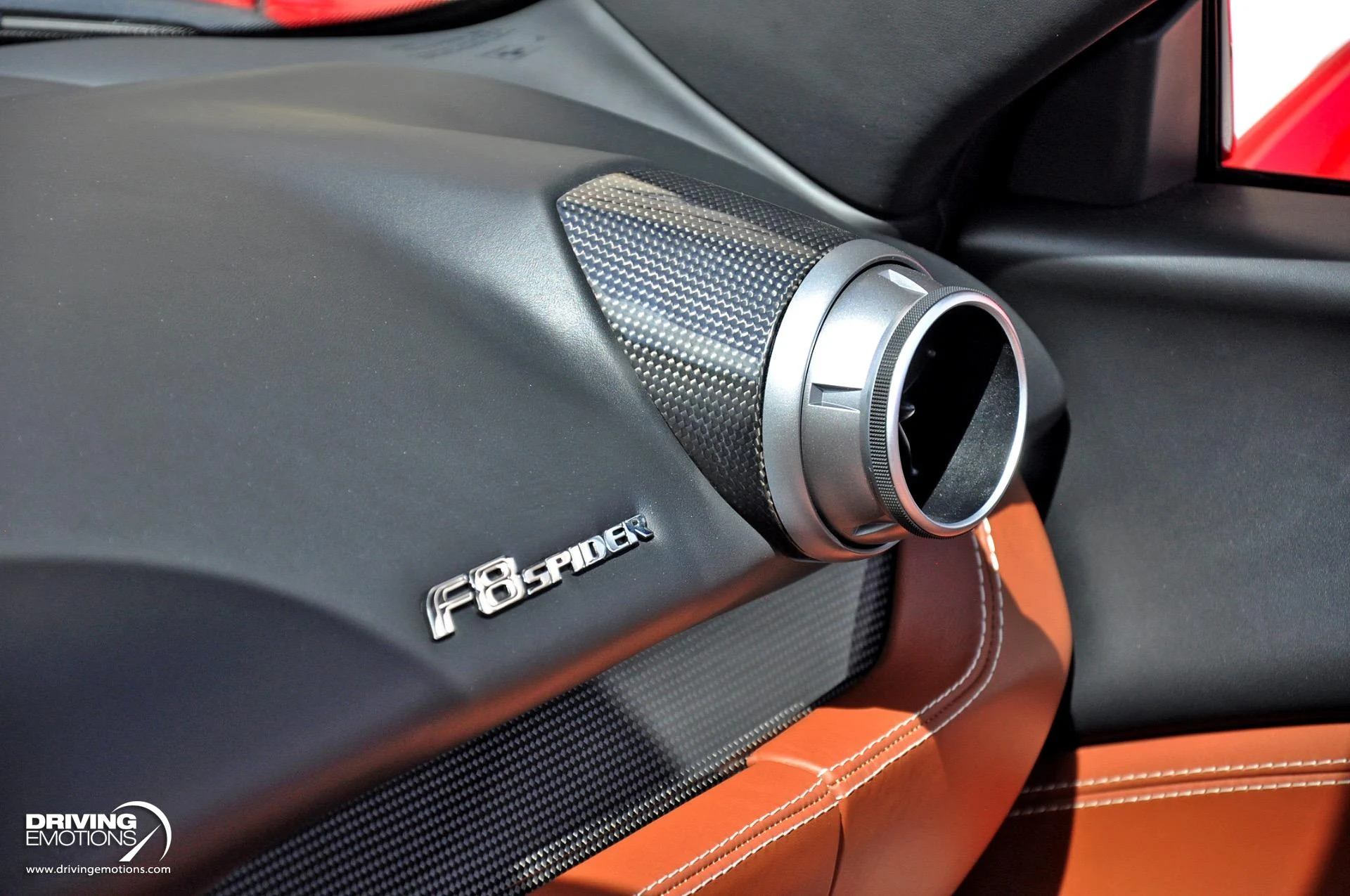 mph047_1026443281_896_p48_l_37ecc546a7