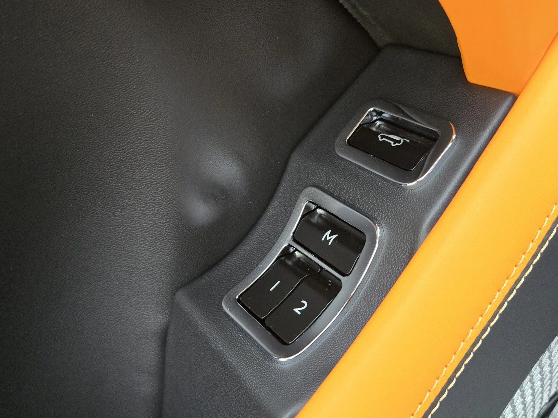 mph047_1027081741_509c586cb9cfebb41ad51e2155e0d5cbx_e6c6ec4710