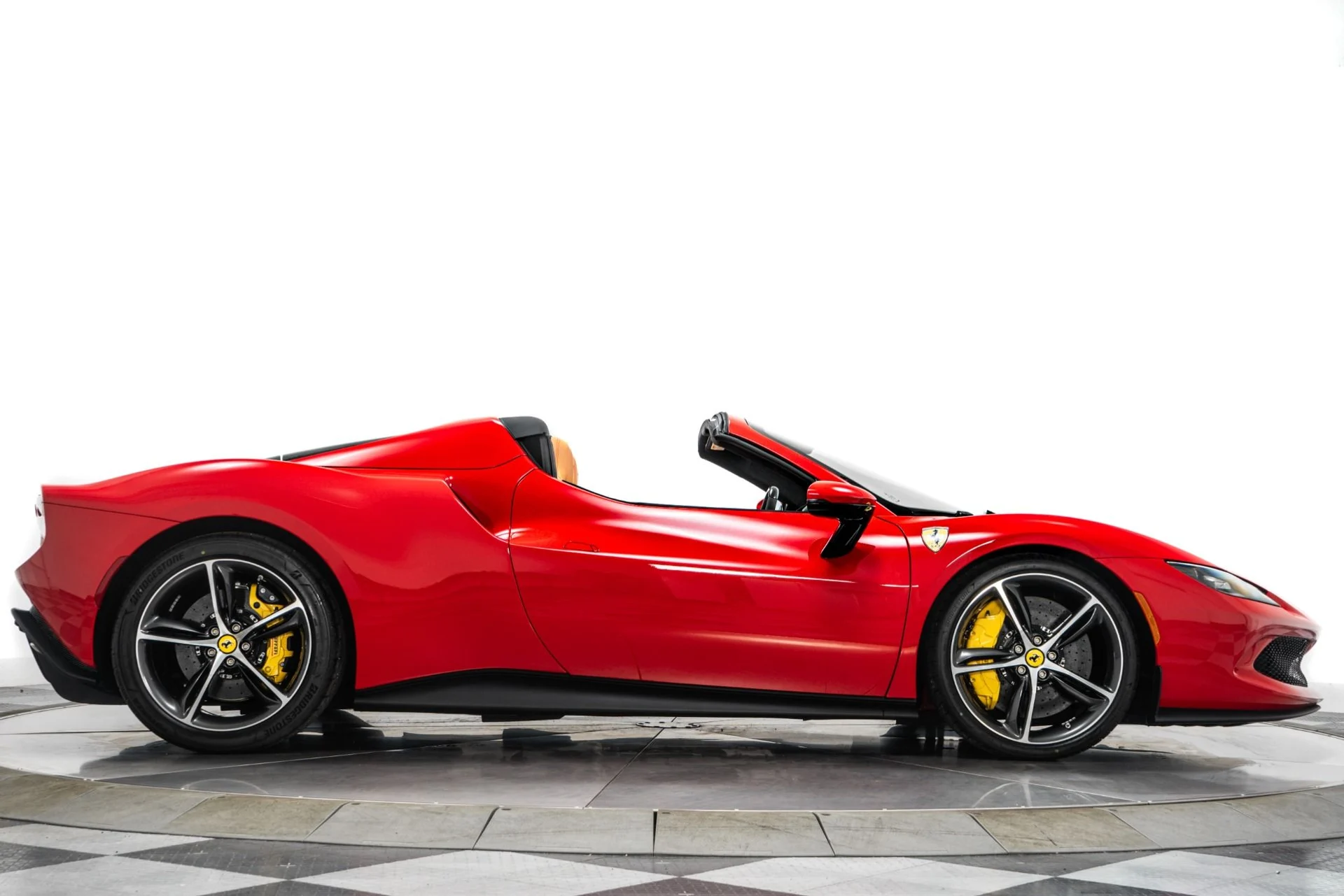mph047_1071097168_Used_2025_Ferrari_296_GTS_1752590210_6029dfa390