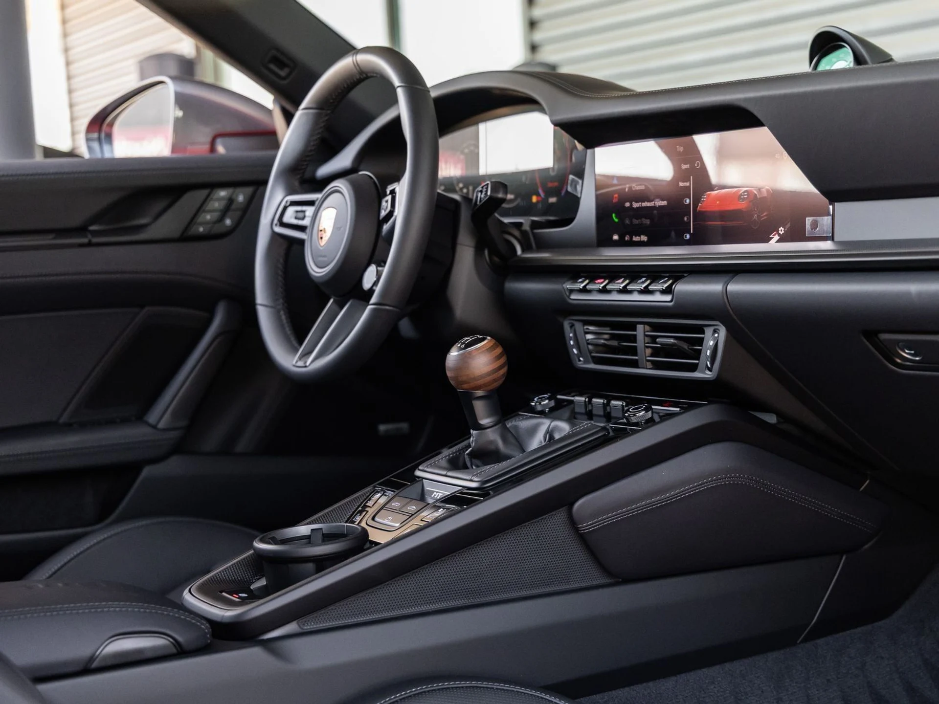 mph047_1075249502_48_653b8b935c
