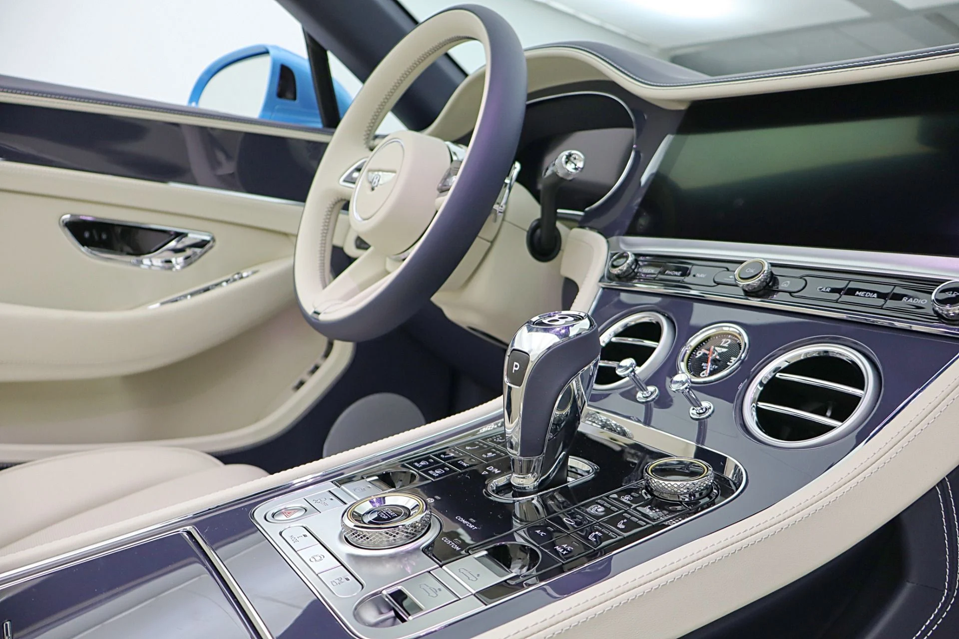 mph047_1088649694_New_2026_Bentley_Continental_GTC_c6be1aeb8a