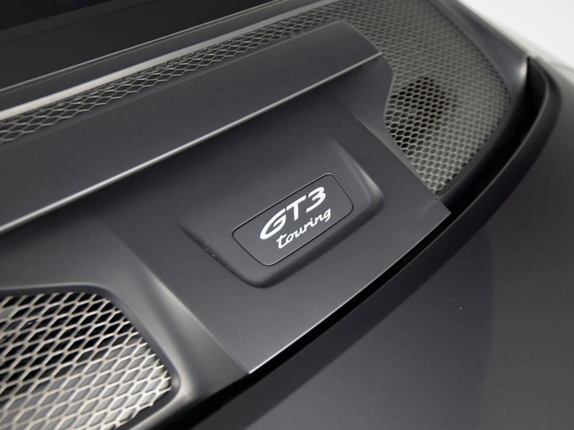 mph047_1092028346_KFXY_Picesq8_Dy6d0q_Ias_A_Fso0_To_5e9f25f68a